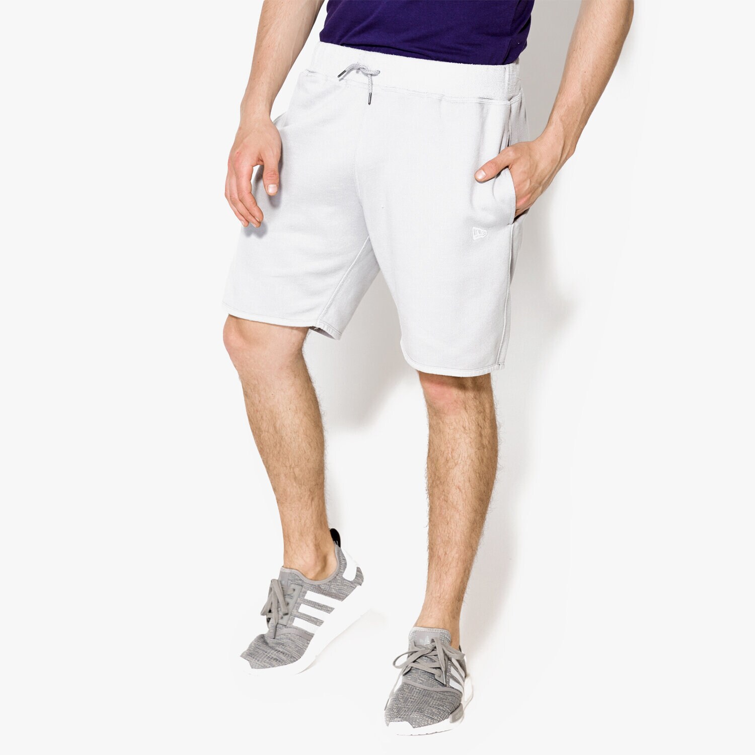 Femei pantaloni scurți NEW ERA PANTALONI SCURțI SANDWASH NE GRA 11409814 Gri
