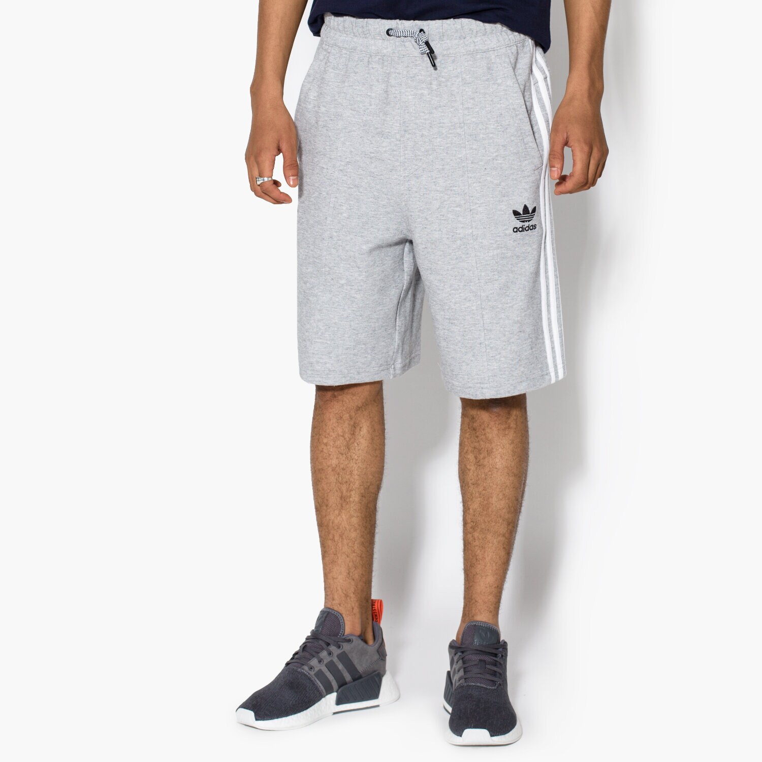 Bărbați pantaloni ADIDAS PANTALONI  L.A SHORTS FT BK7751 Gri