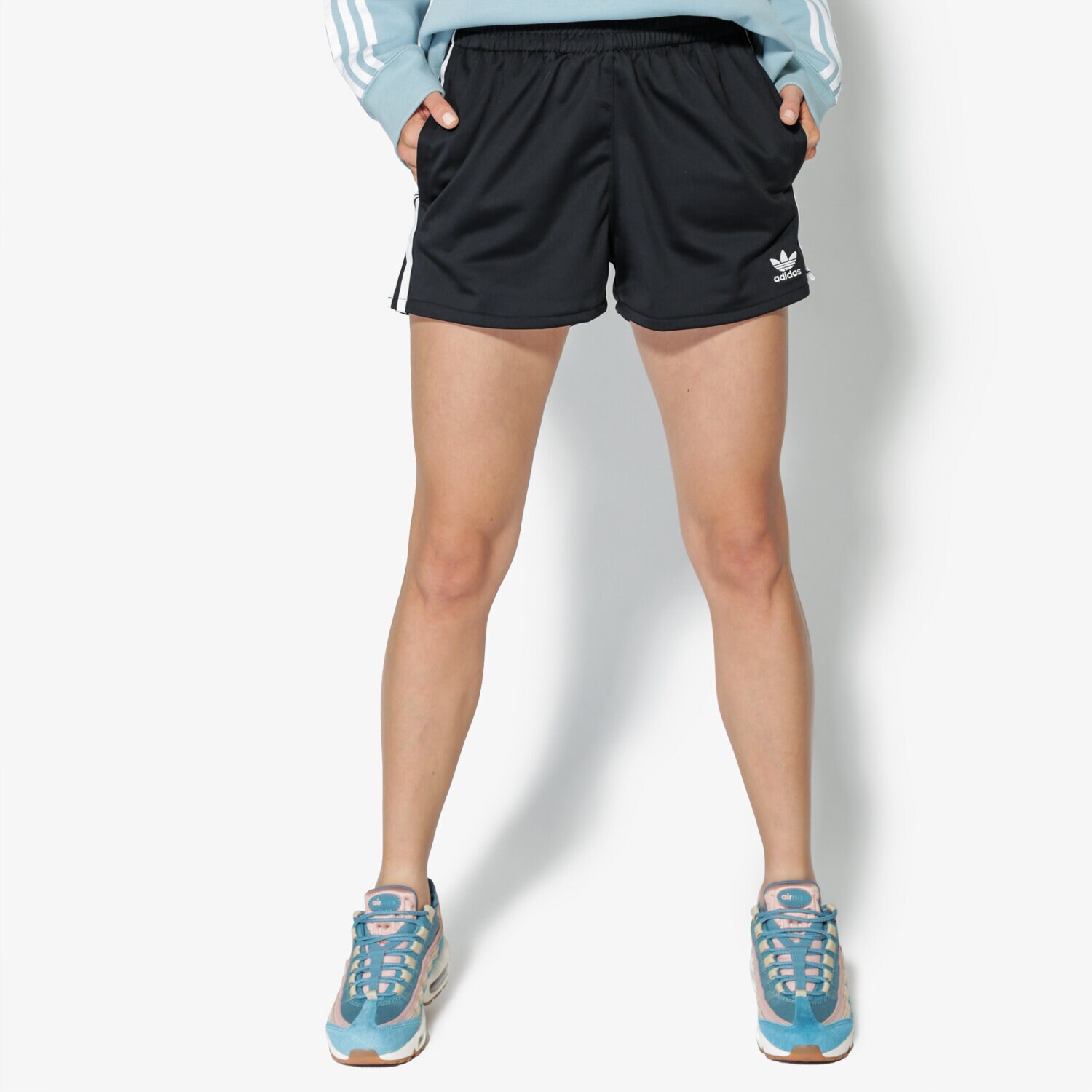 Femei pantaloni scurți ADIDAS PANTALONI SCURȚI 3 STR SHORT CY4763 Negru