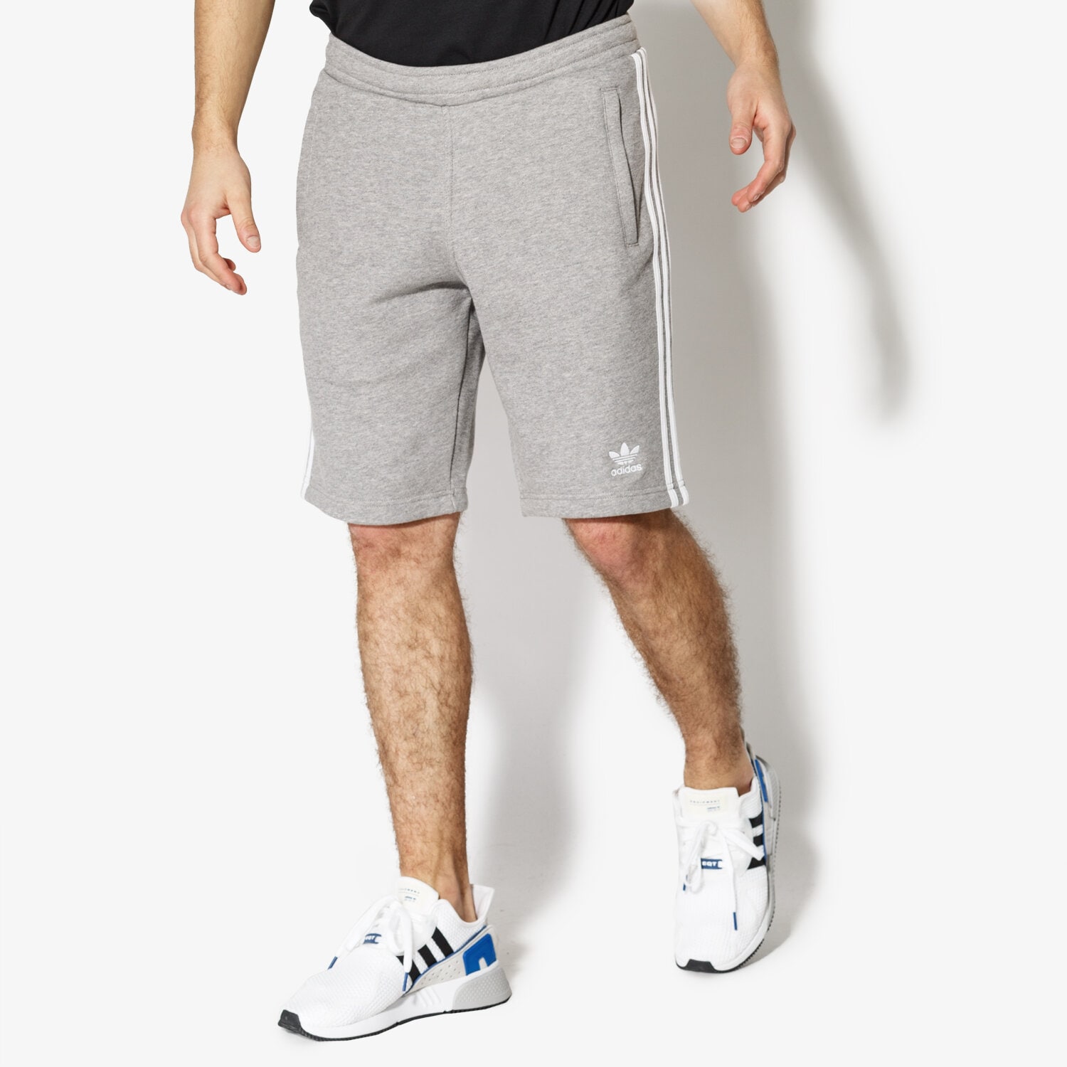 Femei pantaloni scurți ADIDAS PANTALONI SCURȚI 3-STRIPES SHORT CY4570 Gri