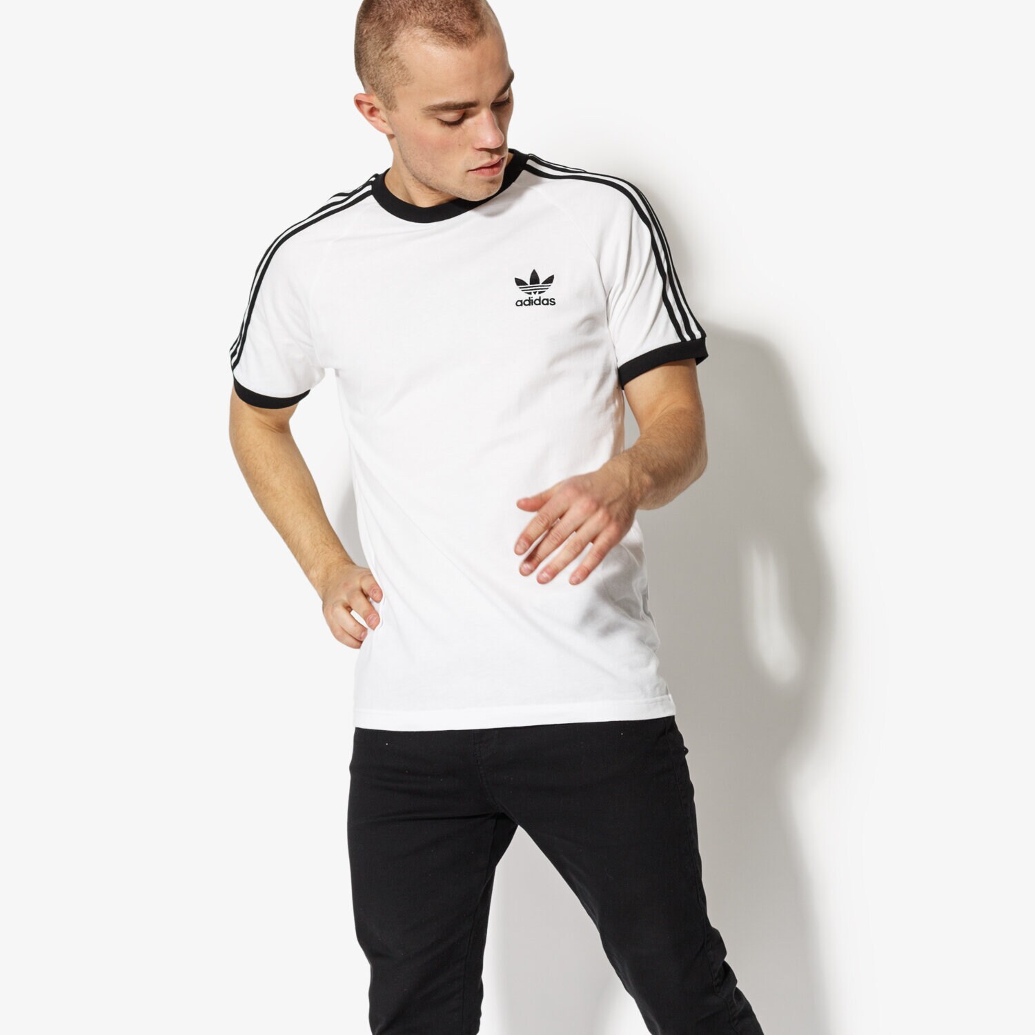 Bărbați tricou ADIDAS TRICOU SS 3-STRIPES TEE CW1203 Alb