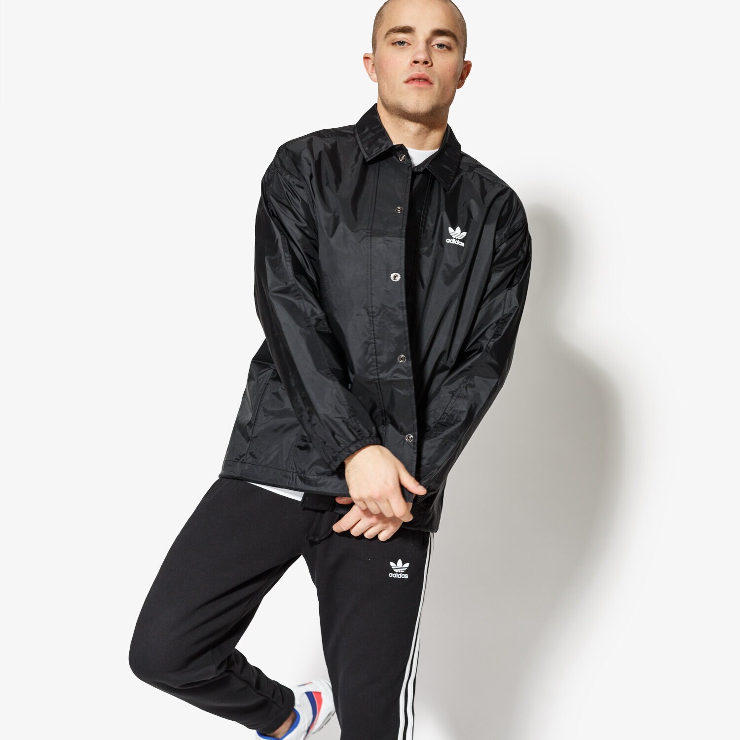 Bărbați jachetă ADIDAS JACHETĂ  TREF COACH-JKT CW1313 Negru