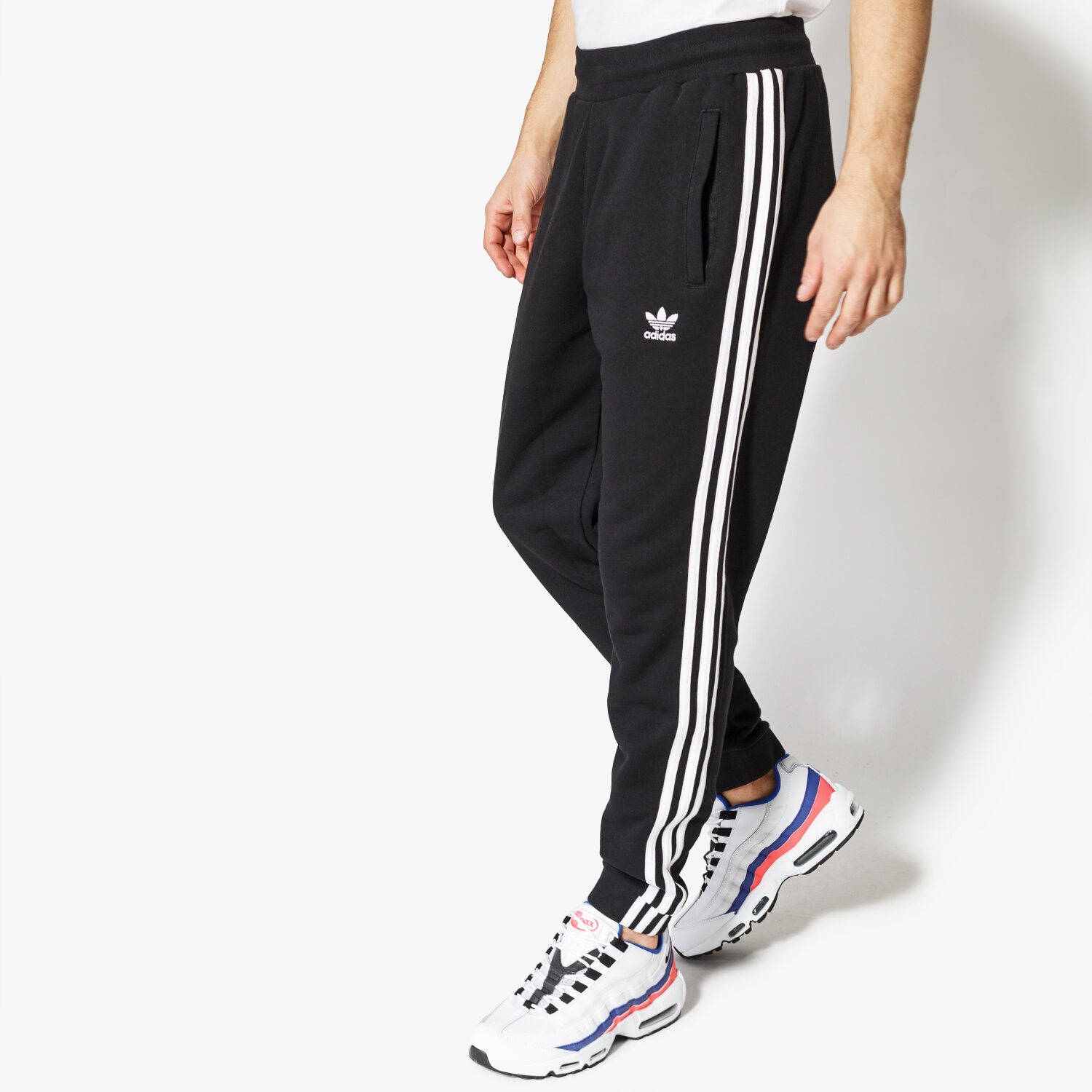 Bărbați pantaloni ADIDAS PANTALONI  3-STRIPES PANTS CW2981 Negru