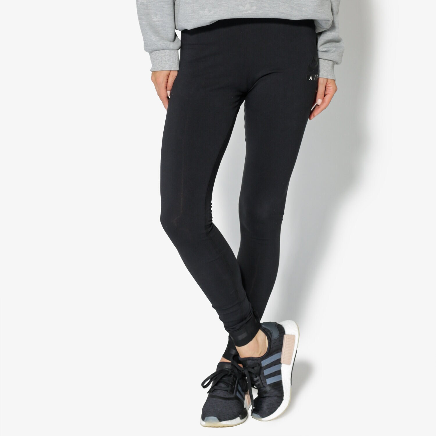 Femei pantaloni NIKE COLANȚI W NSW LGGNG HW AIR 893060-010 Negru