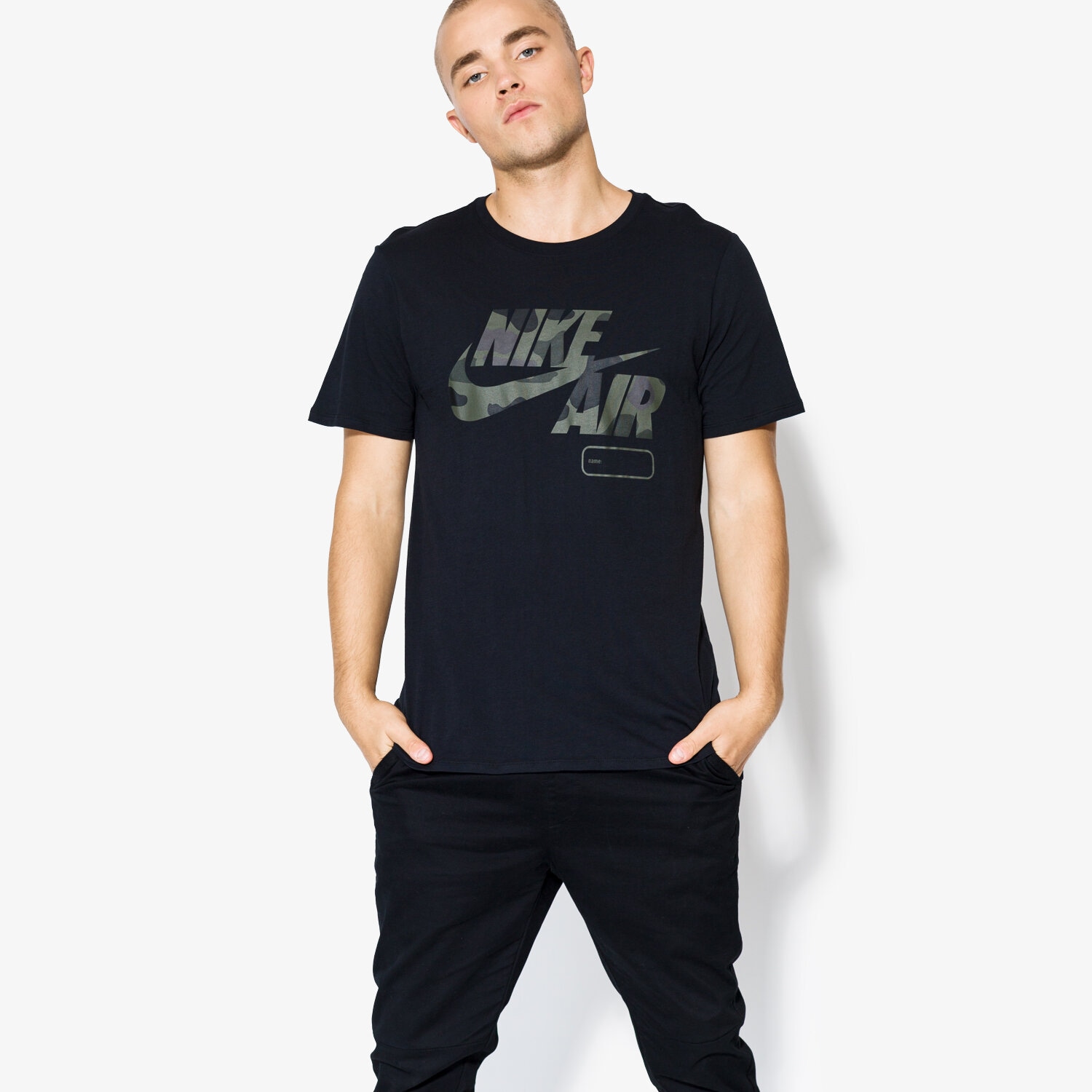 Bărbați tricou NIKE TRICOU SS M NSW TEE AF1 CAMO NAMEBOX AH6956-010 Negru