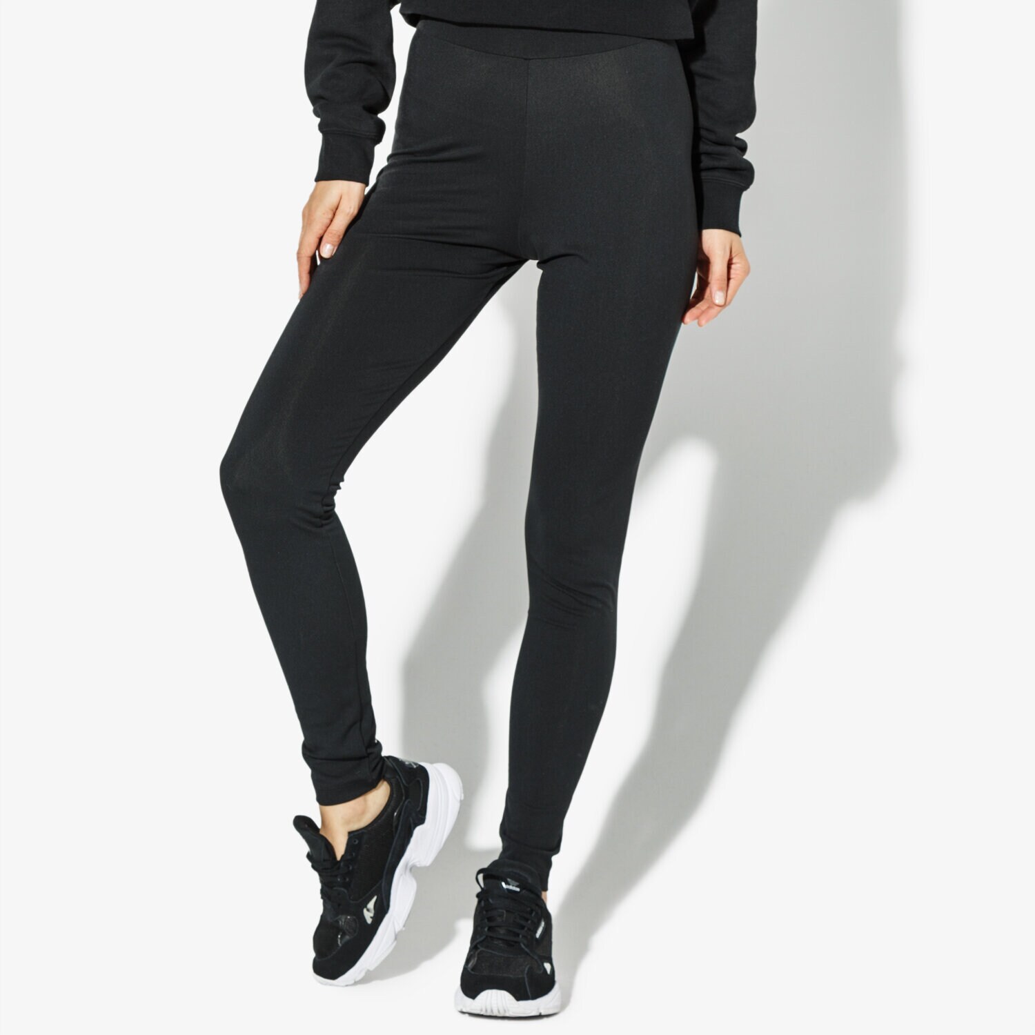 Femei pantaloni ADIDAS COLANȚI TREFOIL TIGHT ADICOLOR CW5076 Negru
