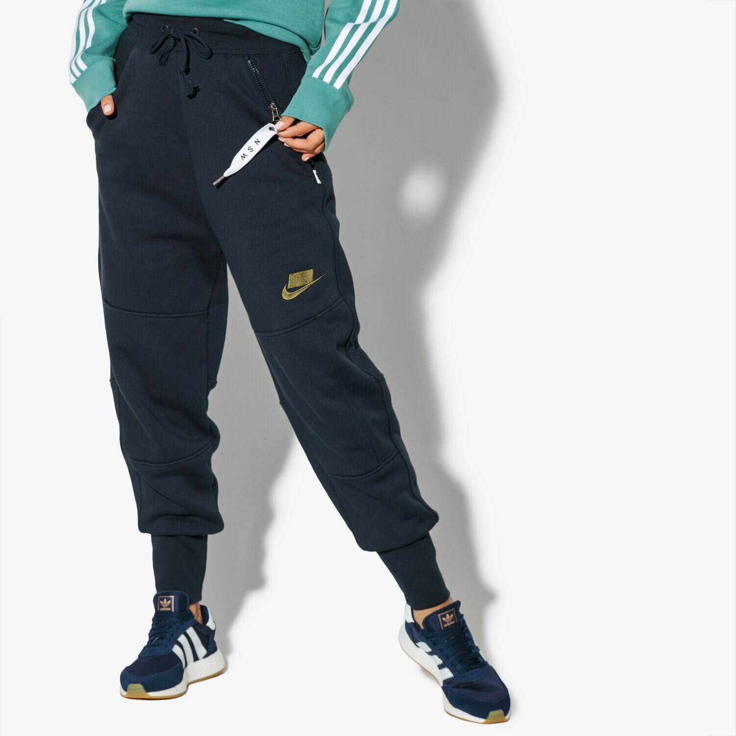 Femei pantaloni NIKE PANTALONI  W NSW PANT FLC JOGGER NSW AH4005-475 Bleumarin