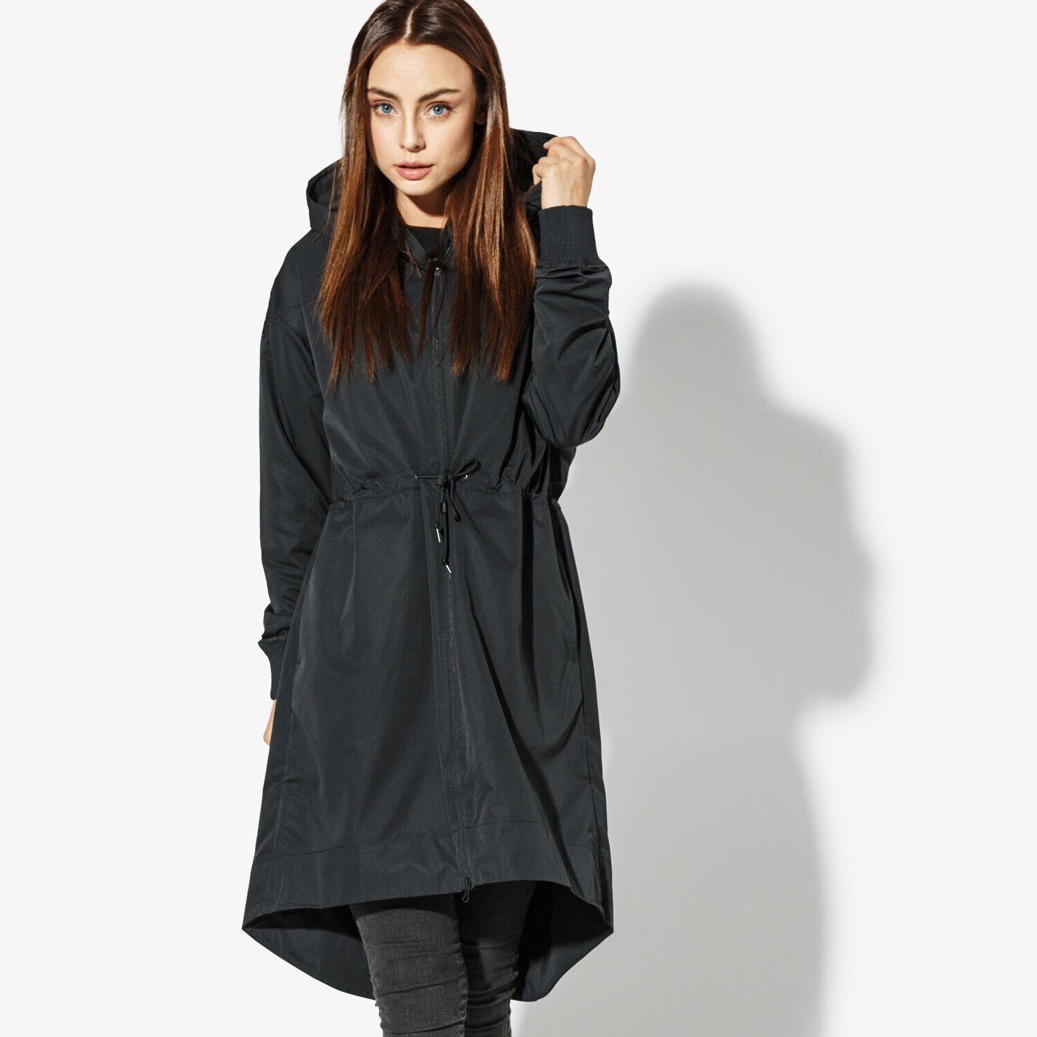 Femei geacă de iarnă NIKE JACHETĂ W NSW WR JKT LONG NOVELTY 932059-010 Negru