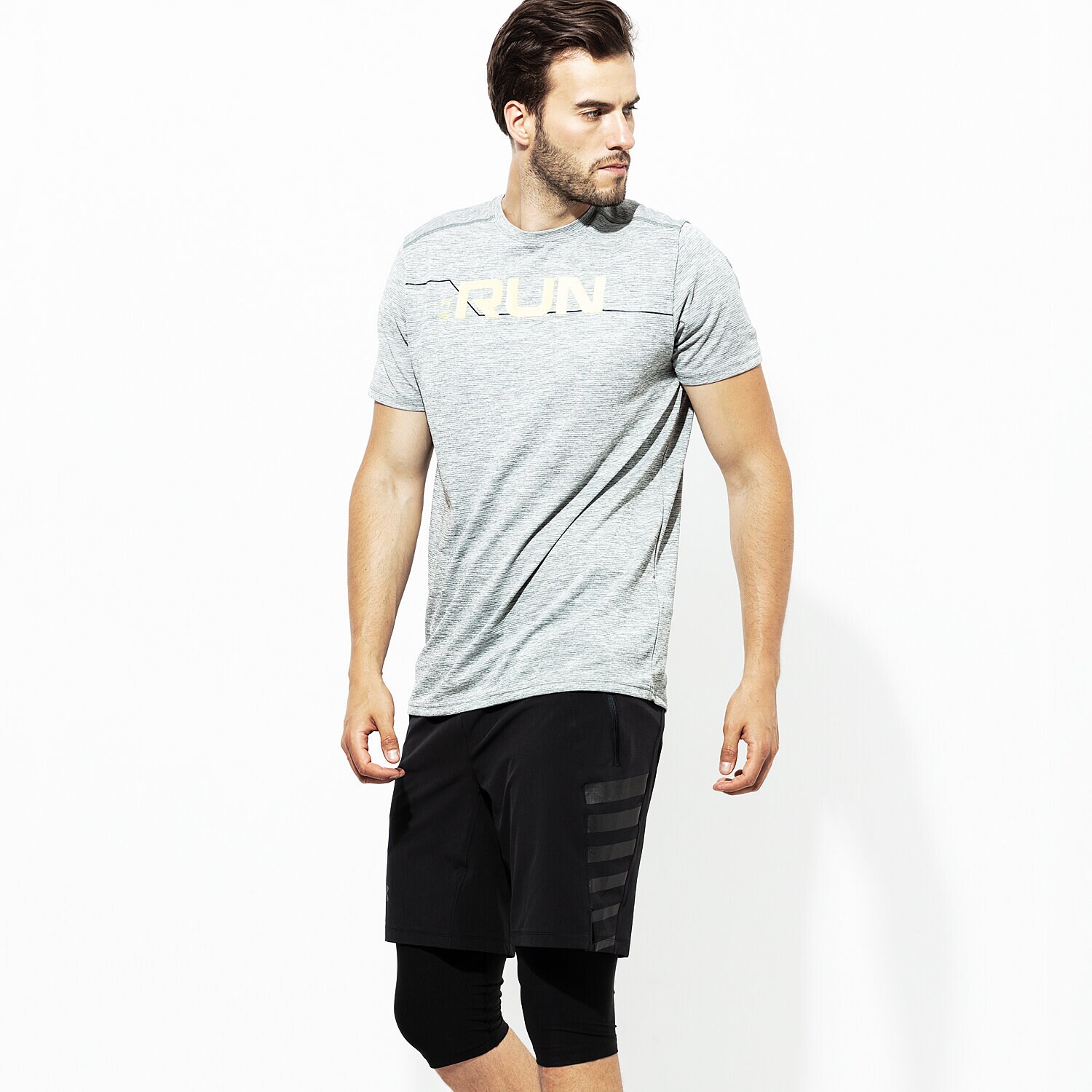 Bărbați tricou UNDER ARMOUR TRICOU SS RUN FRONT GRAPHIC SS 1316844-709 Verde