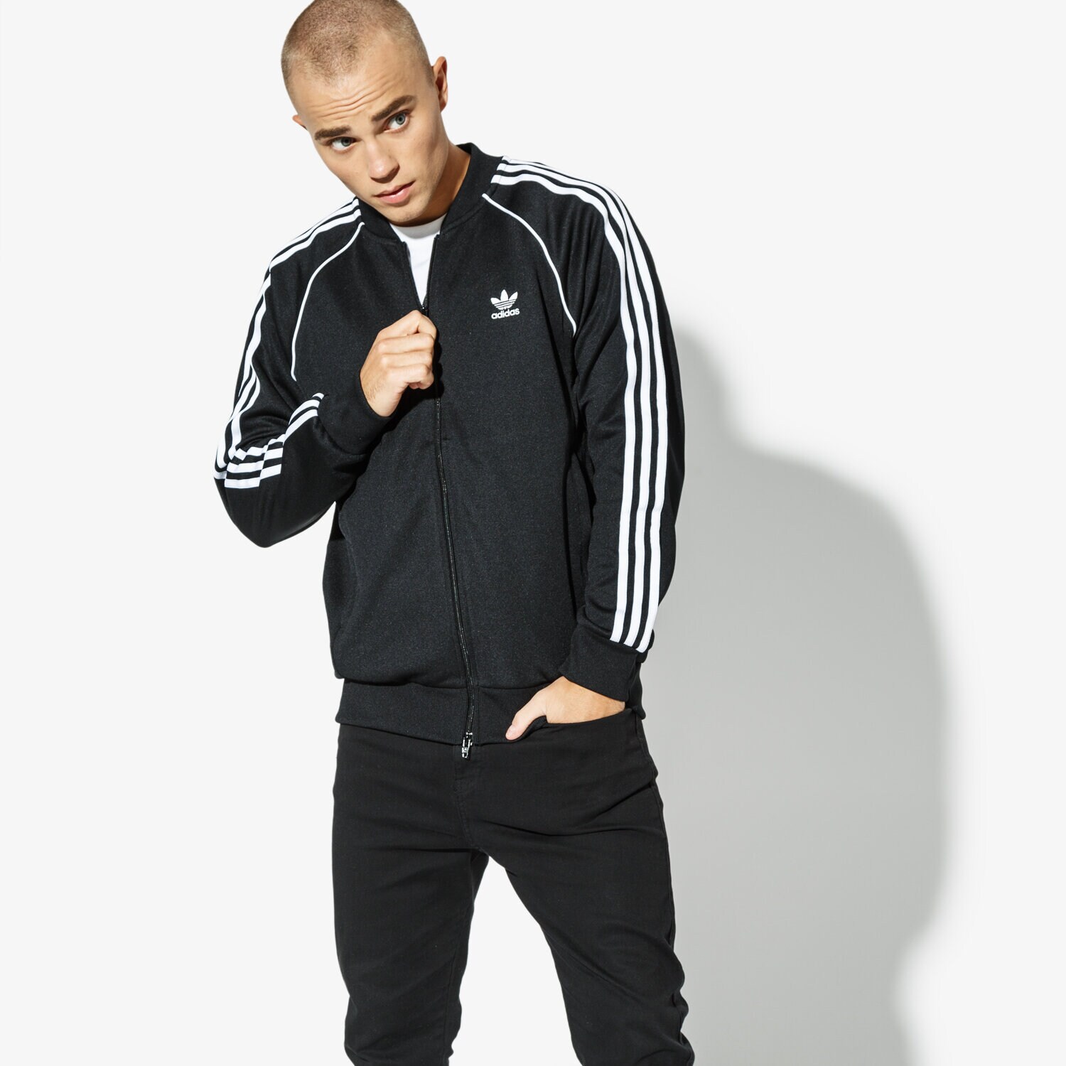 Bărbați bluză ADIDAS BLUZĂ SST TT ADICOLOR CW1256 Negru