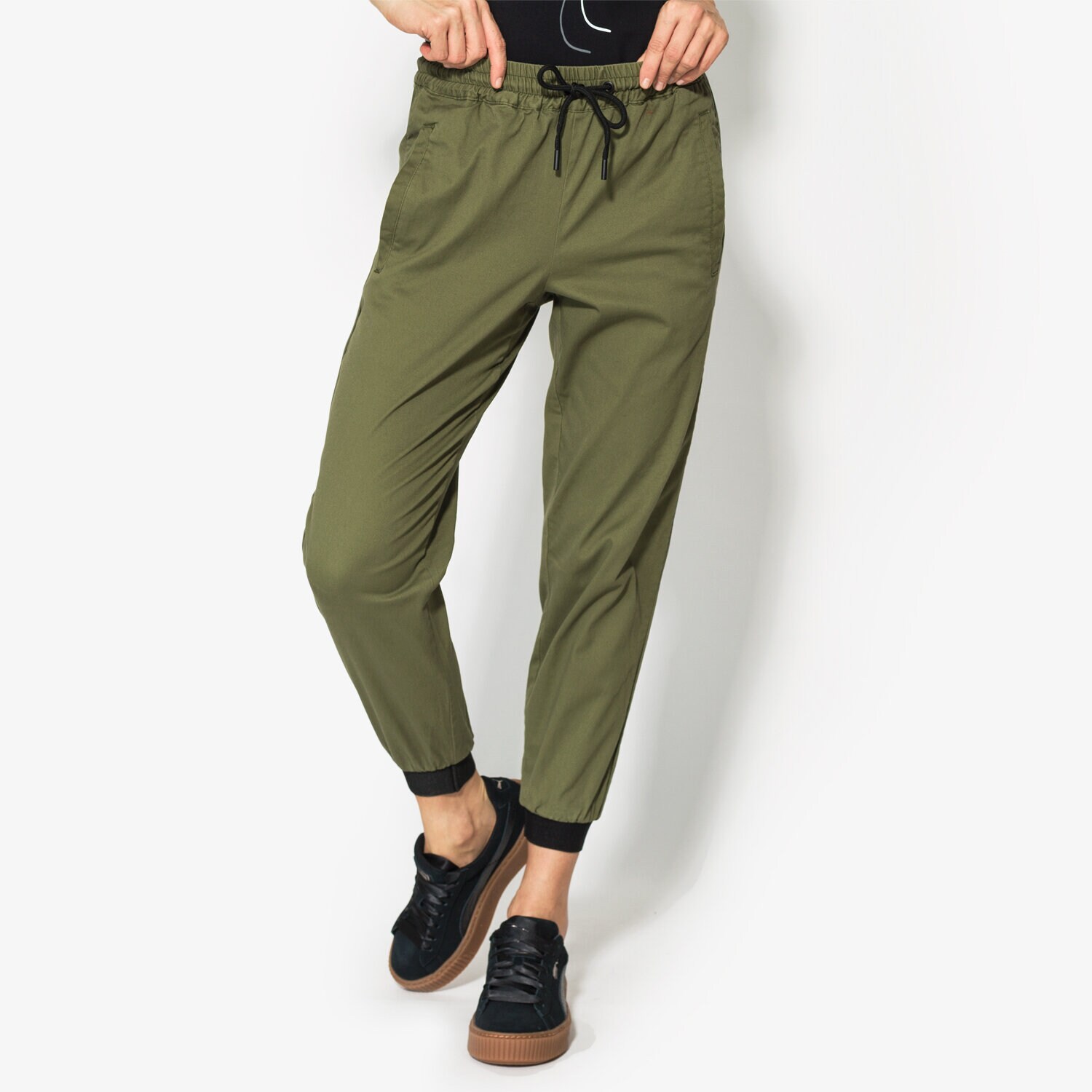 Femei pantaloni CONFRONT PANTALONI  MAIZ CF18SPD02001 Verde