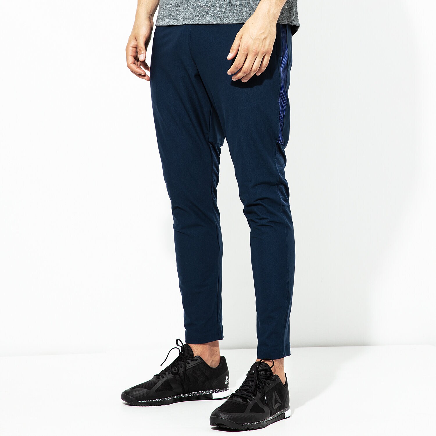 Bărbați pantaloni UNDER ARMOUR PANTALONI  THREADBORNE VANISH PANT 1309828-408 Bleumarin