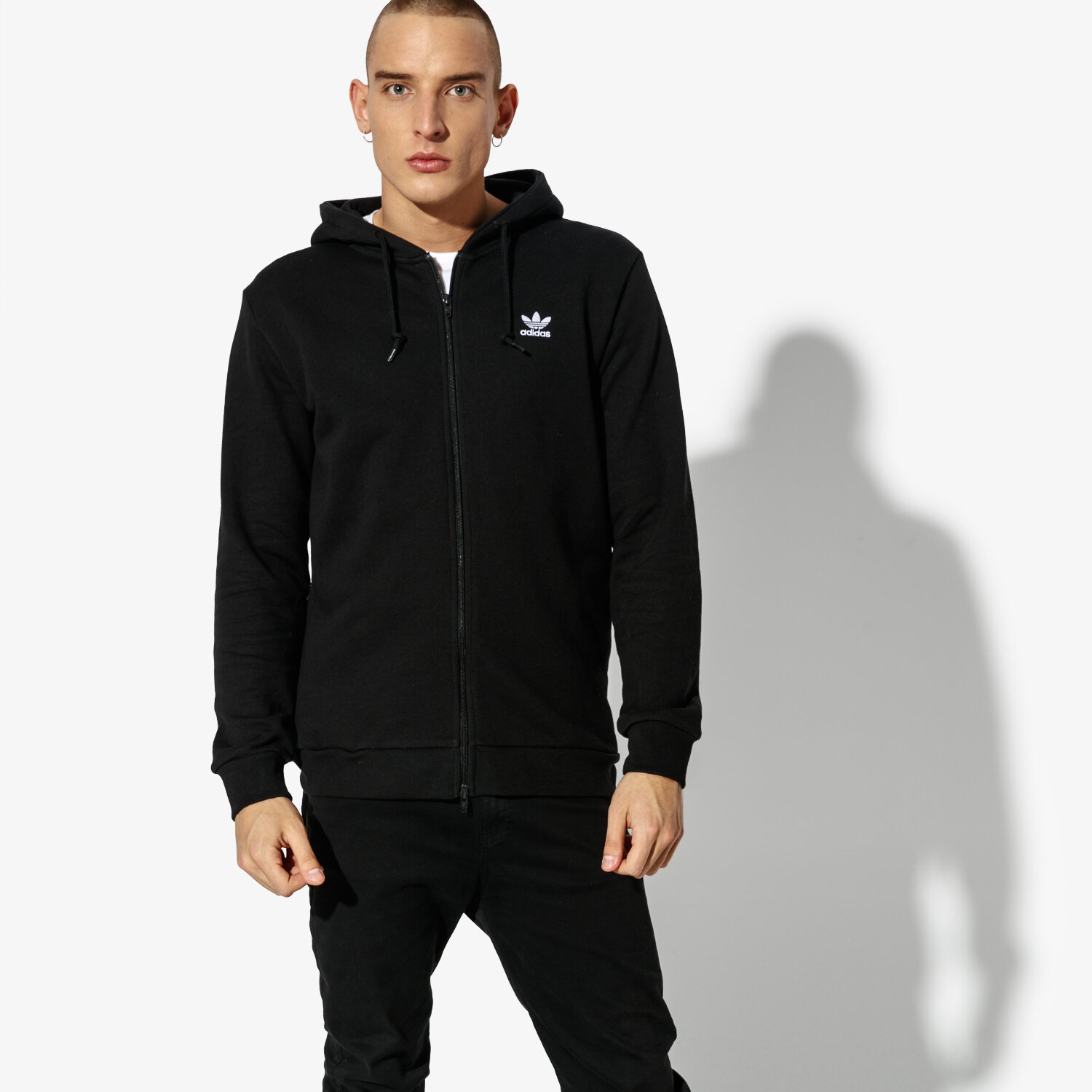 Bărbați bluză ADIDAS BLUZĂ TRF FZ HOODY ADICOLOR DH5811 Negru