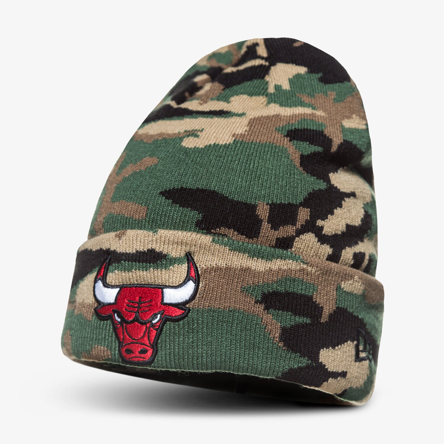 Bărbați căciulă NEW ERA CACIULA DE IARNĂ CAMO KNIT CHICAGO BULLS CHICAGO BUL 80635849 Mulicolor