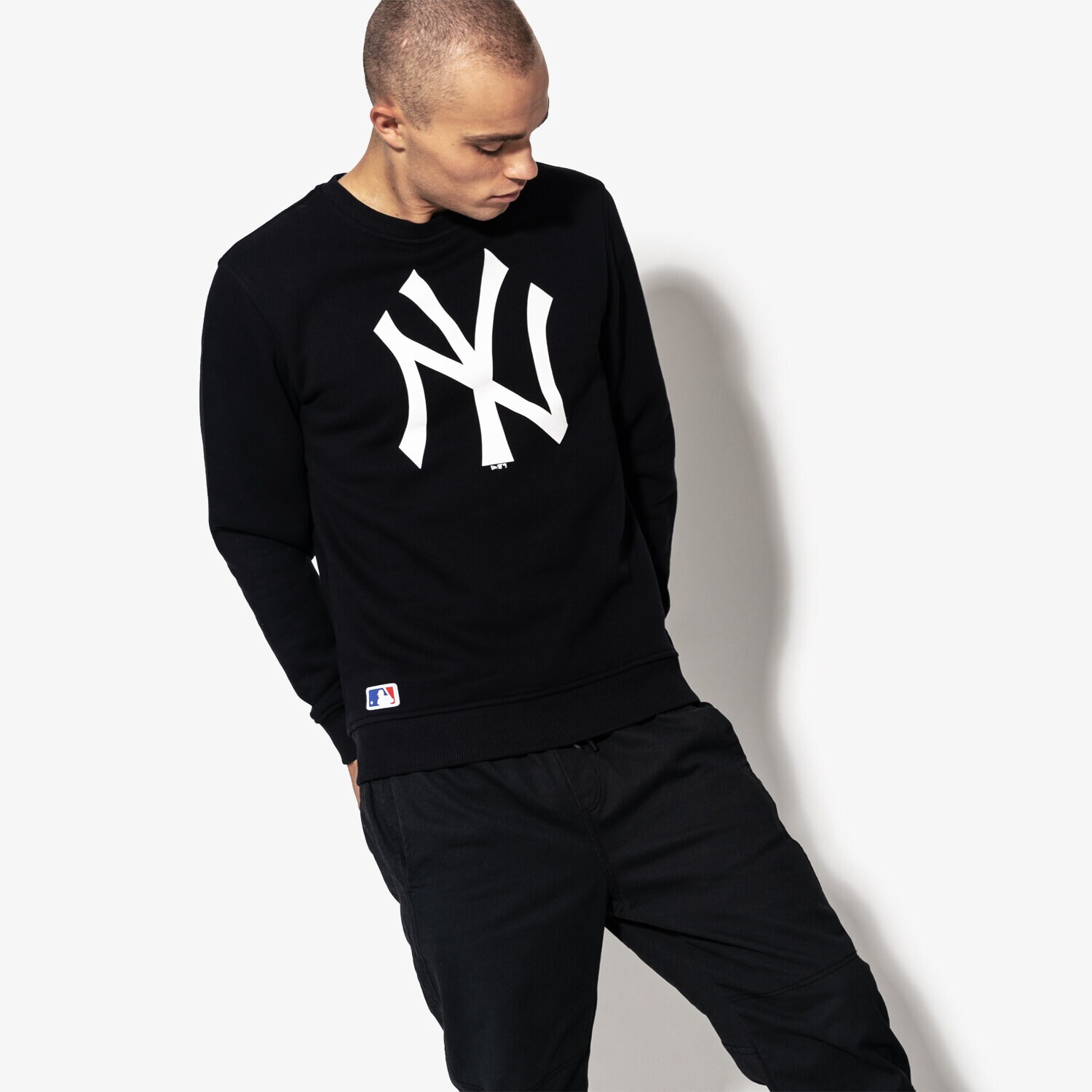 Bărbați bluză NEW ERA BLUZĂ NE92232FA15 NOS CREW 11204078 Negru