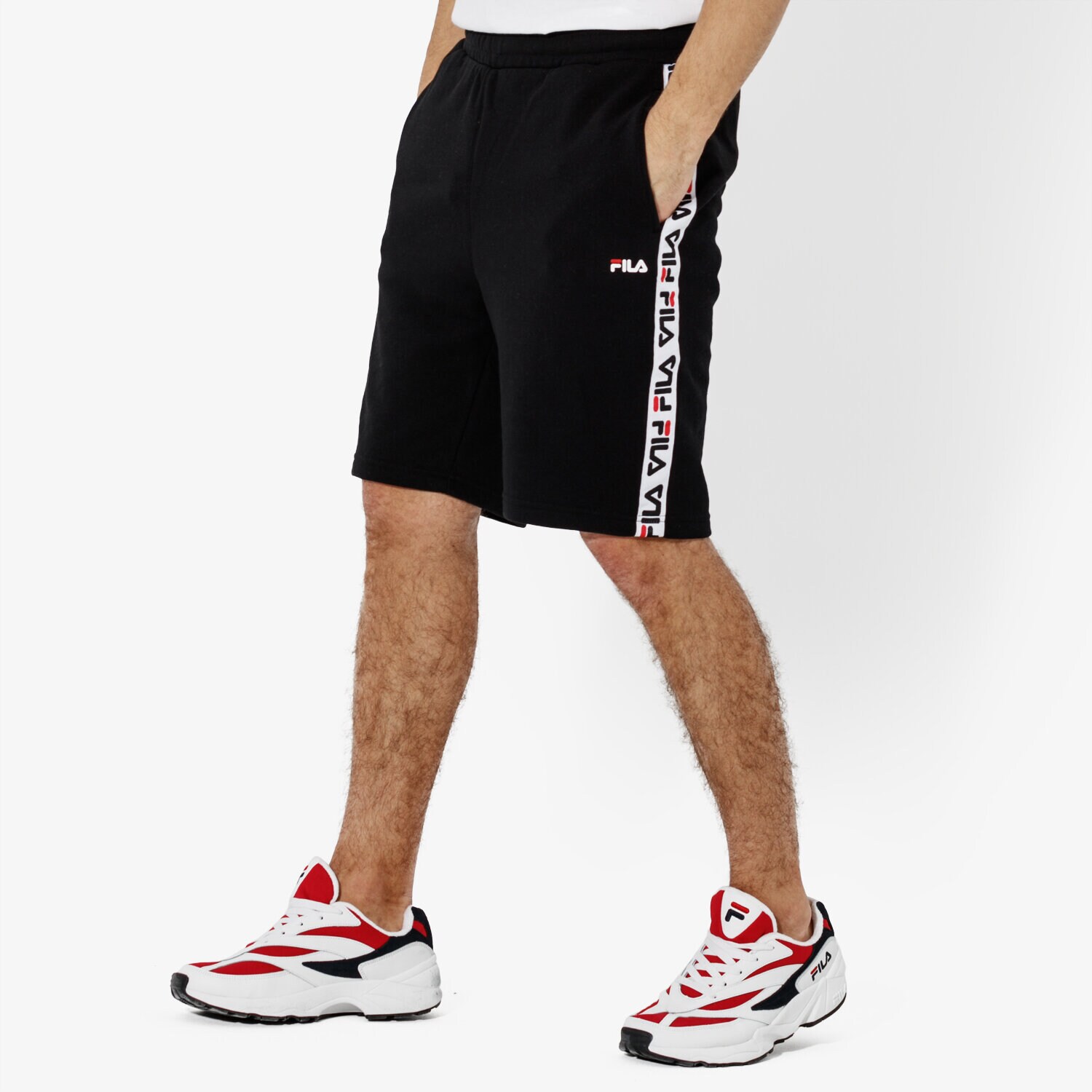 Femei pantaloni scurți FILA PANTALONI SCURȚI TRISTAN SWEAT SHORTS 687021002 Negru
