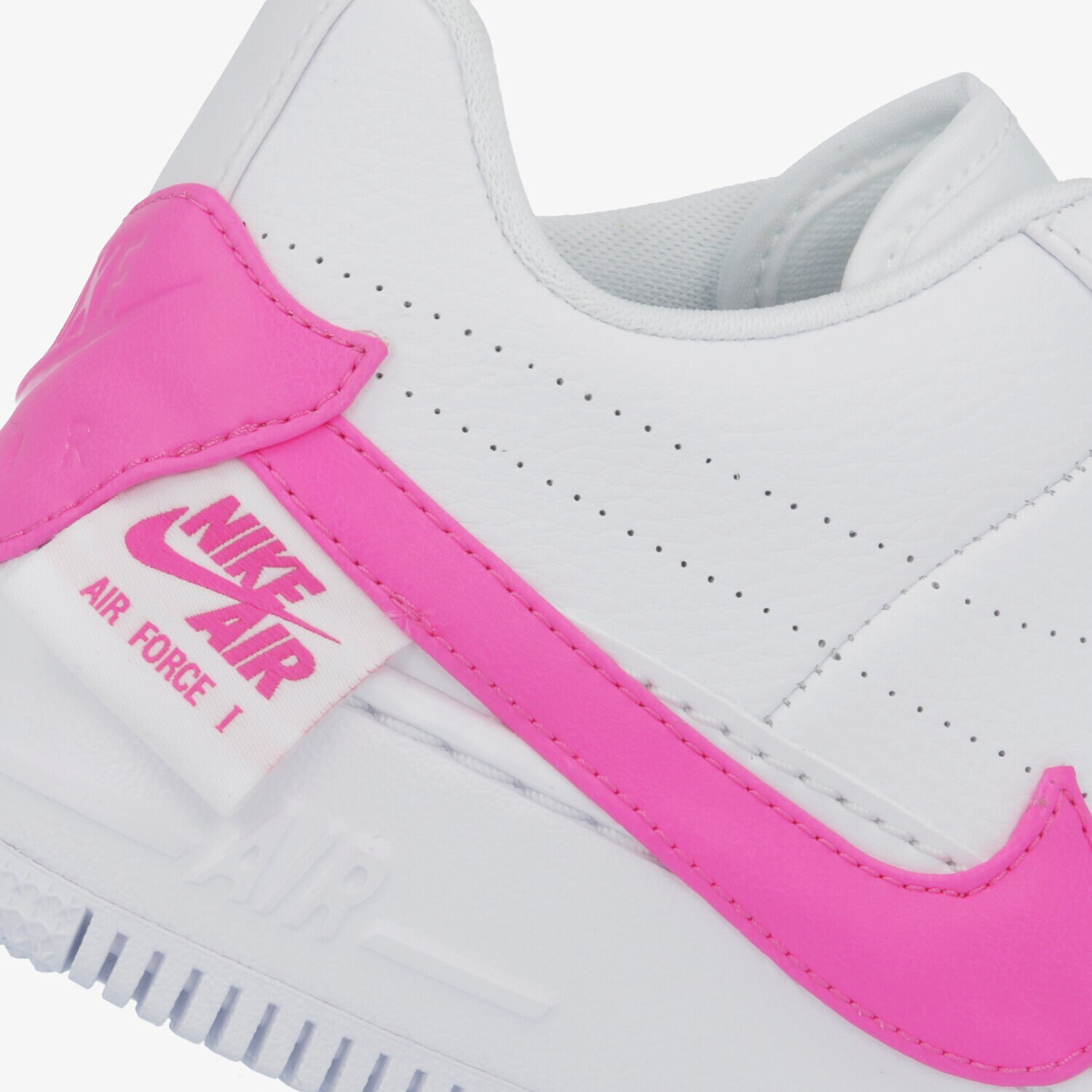 Femei pantofi sport NIKE W AIR FORCE 1 JESTER XX AO1220105 Alb