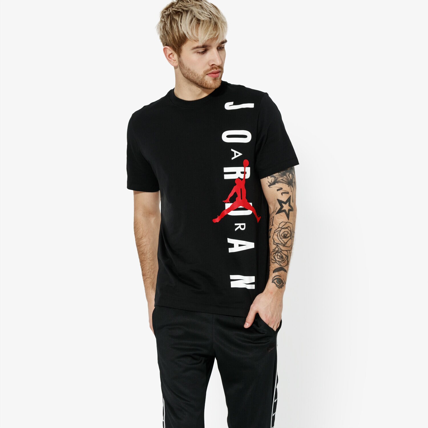 Bărbați tricou JORDAN TRICOU SS M JSW TEE HBR VERTICAL JRDN BV0086-010 Negru