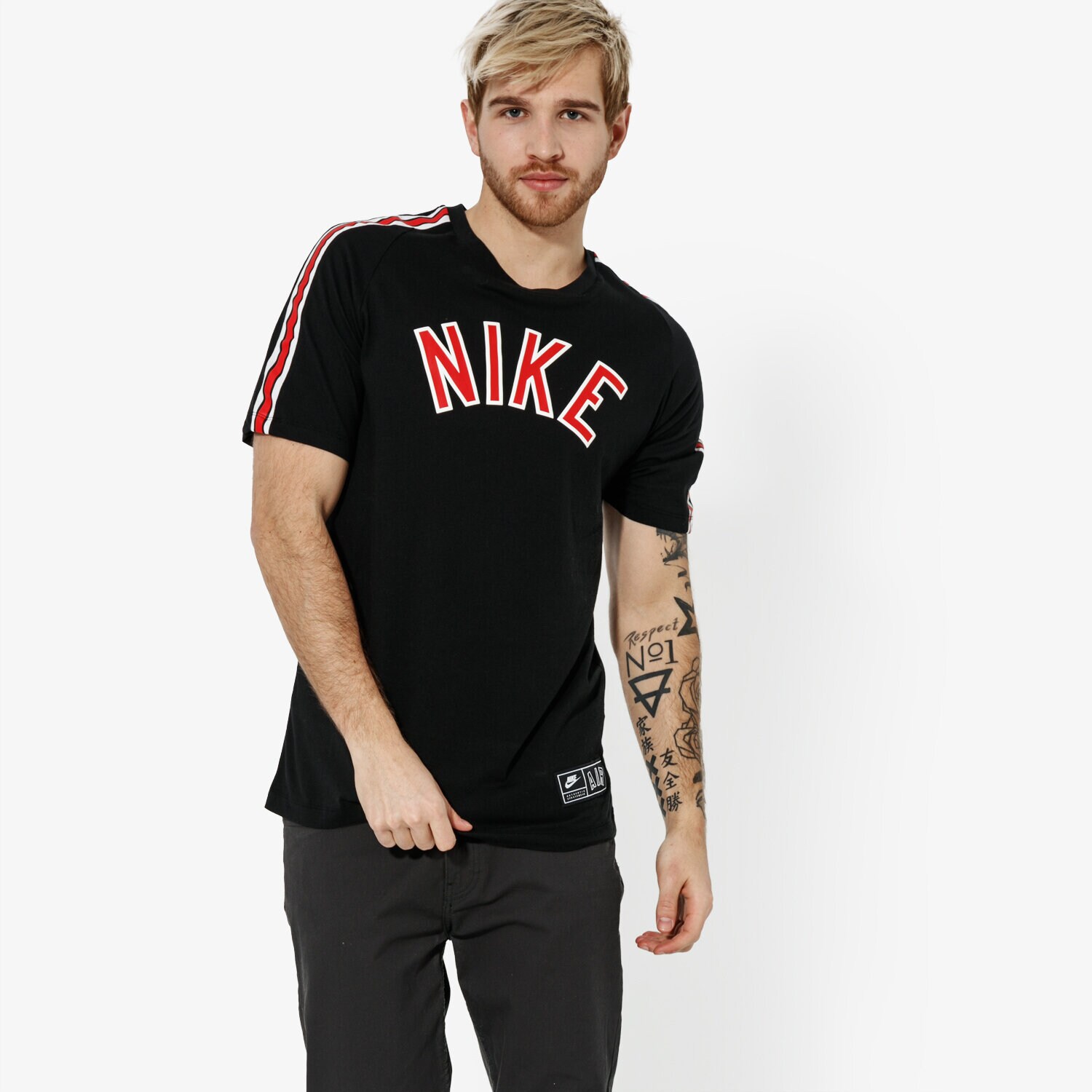 Bărbați tricou NIKE TRICOU SS M NSW TEE CLTR NIKE AIR 5 SPORTSWEAR AR5178-010 Negru