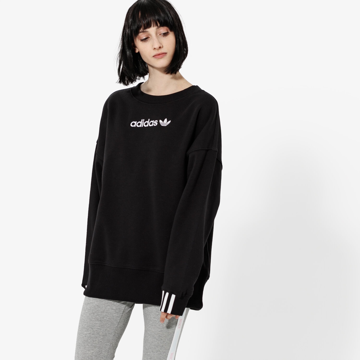 Femei bluză ADIDAS BLUZĂ COEEZE SWEAT COEEZE DU7193 Negru