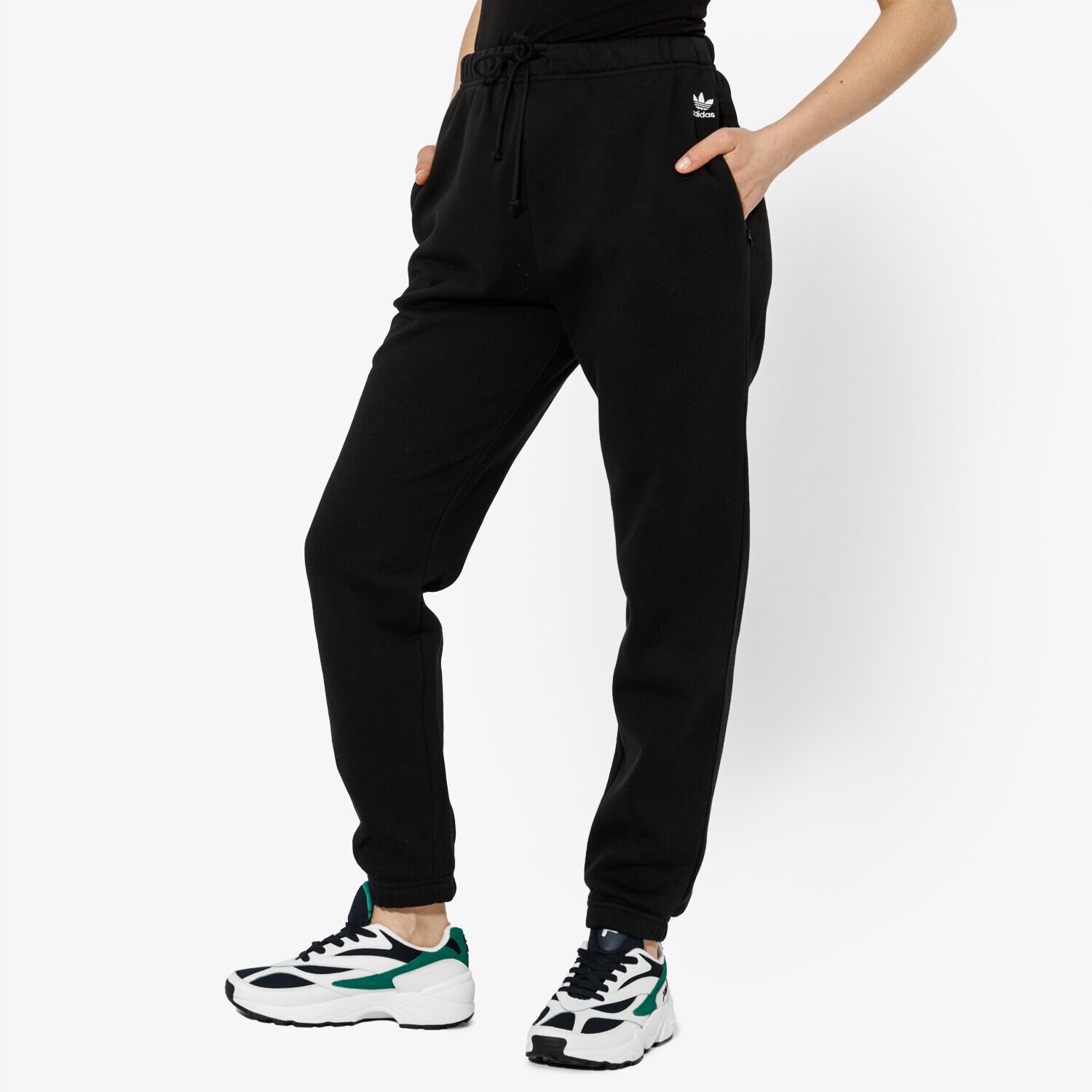 Femei pantaloni ADIDAS PANTALONI  SC PANT ADICOLOR DW3896 Negru
