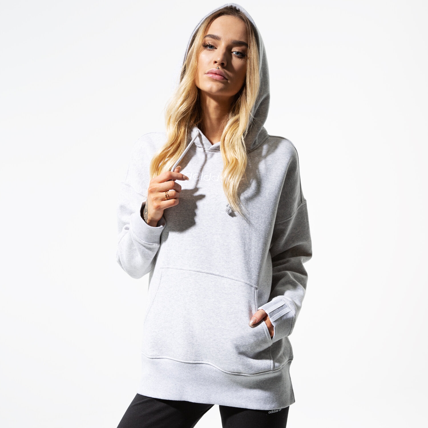 Femei bluză ADIDAS BLUZĂ COEEZE HOODIE COEEZE DU7185 Gri