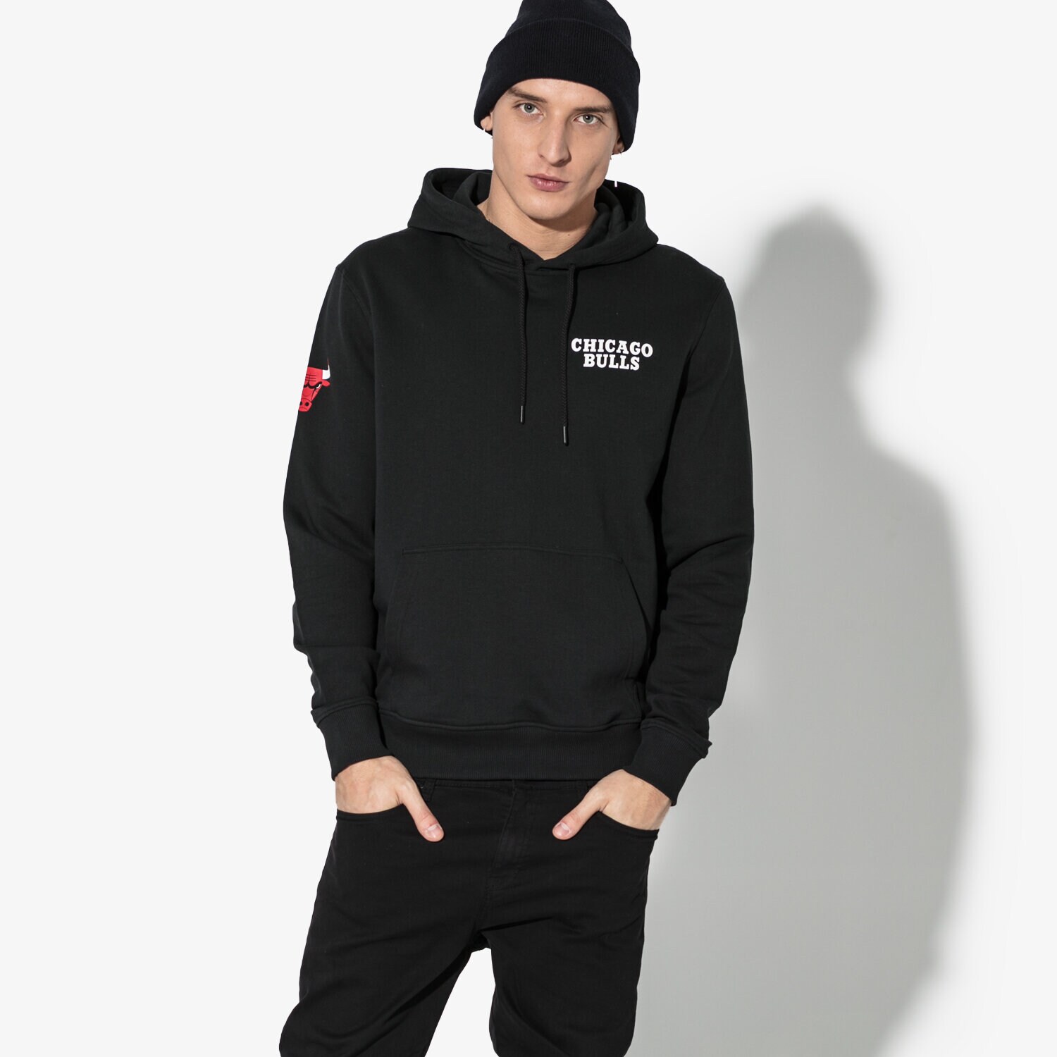 Bărbați bluză NEW ERA BLUZĂ NBA TEAM APPAREL PO HOODY CHIBUL BLK 11604109 Negru