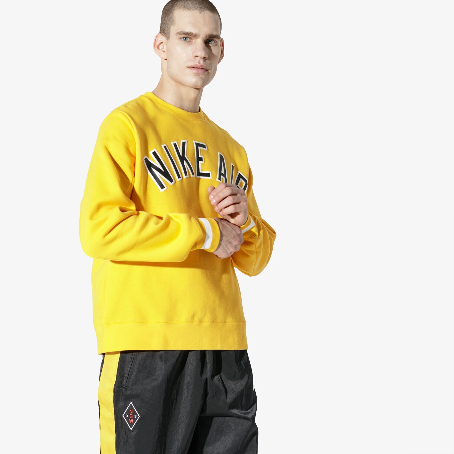 Bărbați bluză NIKE BLUZĂ M NSW NIKE AIR CREW FLC AR1822-739 Galben