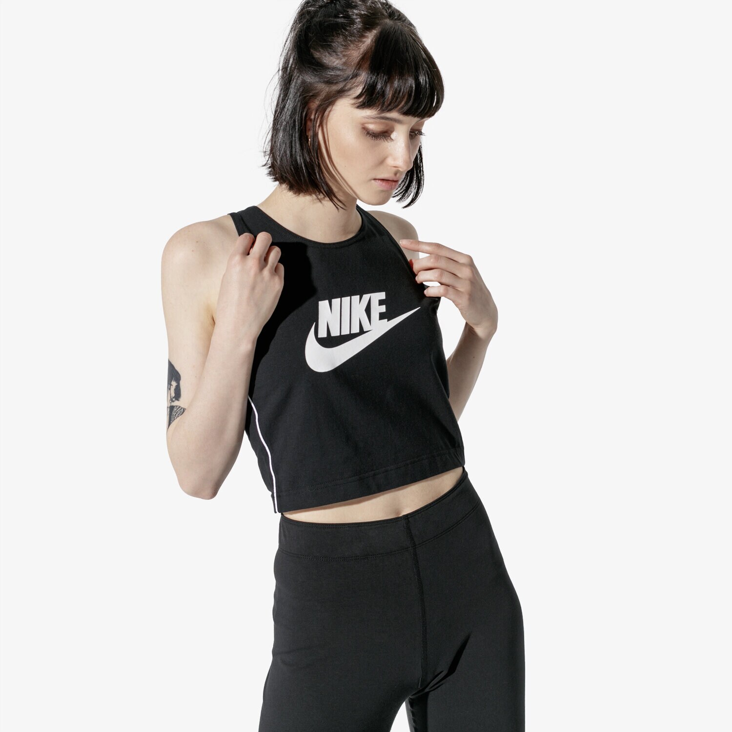 Femei tricou NIKE TOP W NSW HRTG MAIOU AR2327-010 Negru