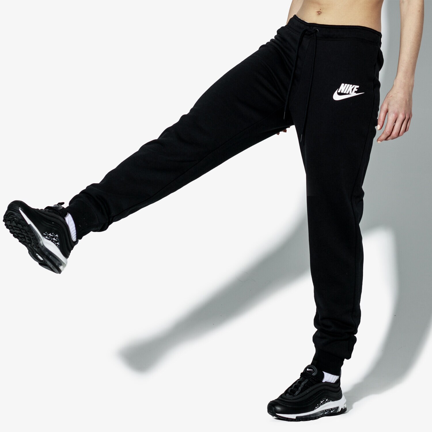 Femei pantaloni NIKE PANTALONI  W NSW RALLY PANT TIGHT 931875-010 Negru