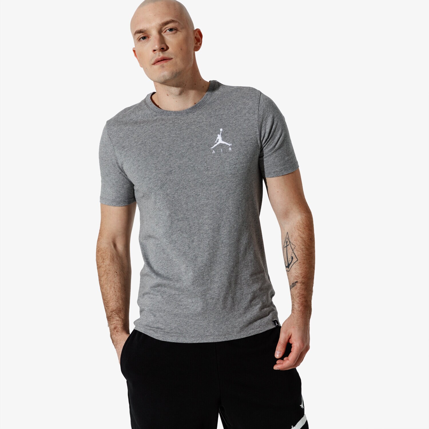 Bărbați tricou JORDAN TRICOU SS M JSW TEE JMPMN AIR EMBRD AH5296-091 Gri