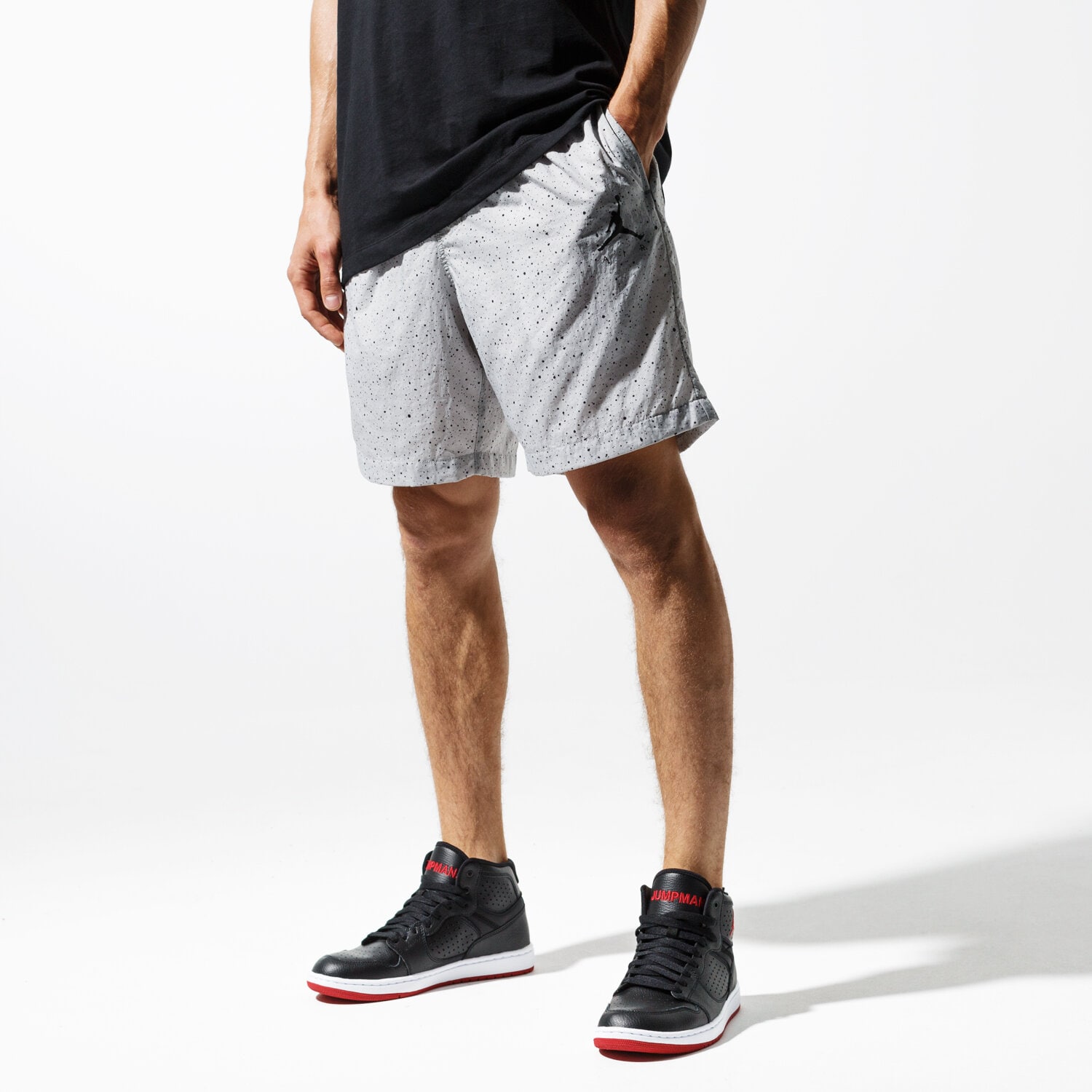 Femei pantaloni scurți JORDAN PANTALONI SCURȚI JUMPMAN   CEMENT POOLSIDE 7" SHO AO2842-077 Gri