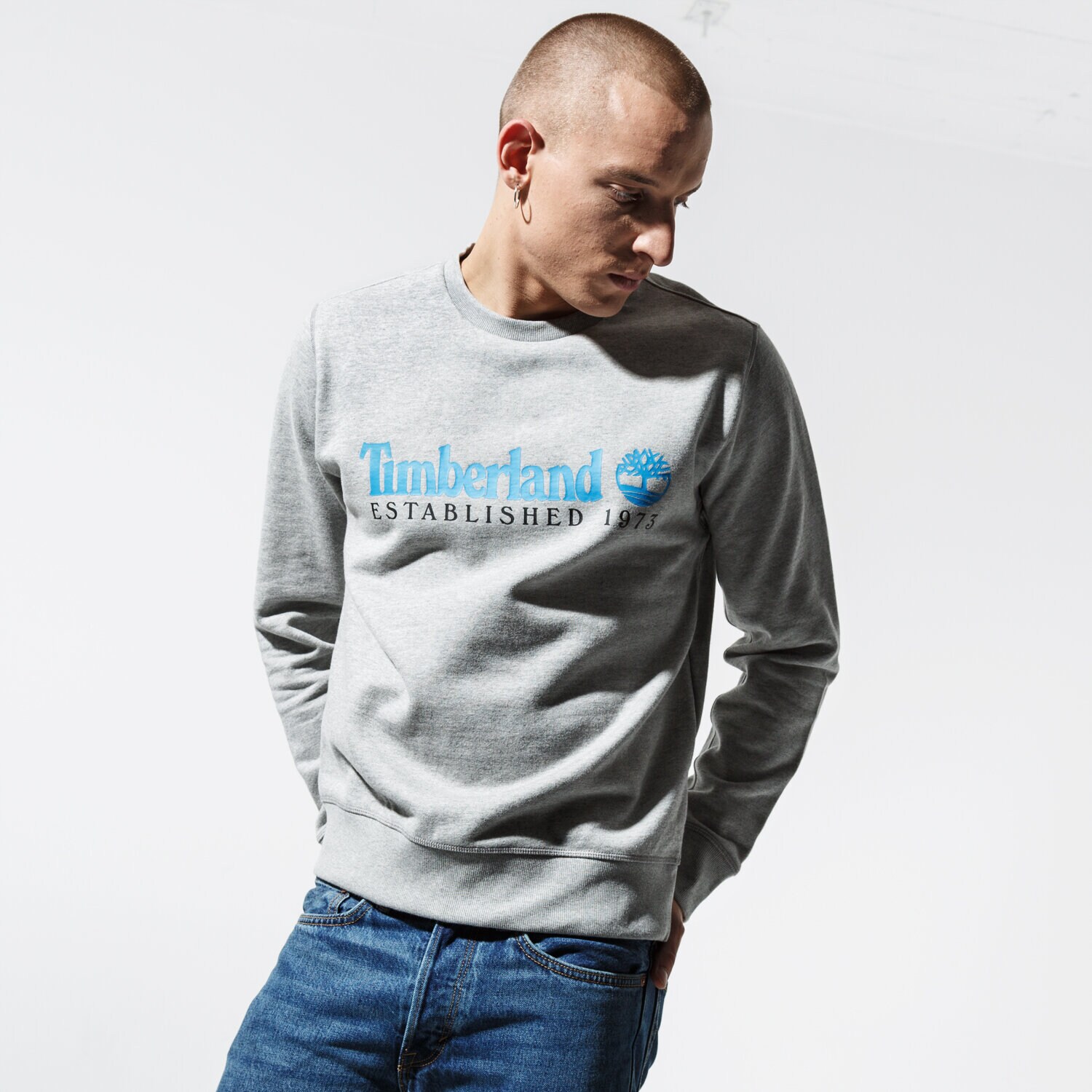Bărbați bluză TIMBERLAND BLUZĂ ESSENTIAL ESTABLISHED 1973 TB0A1Y3B0521 Gri