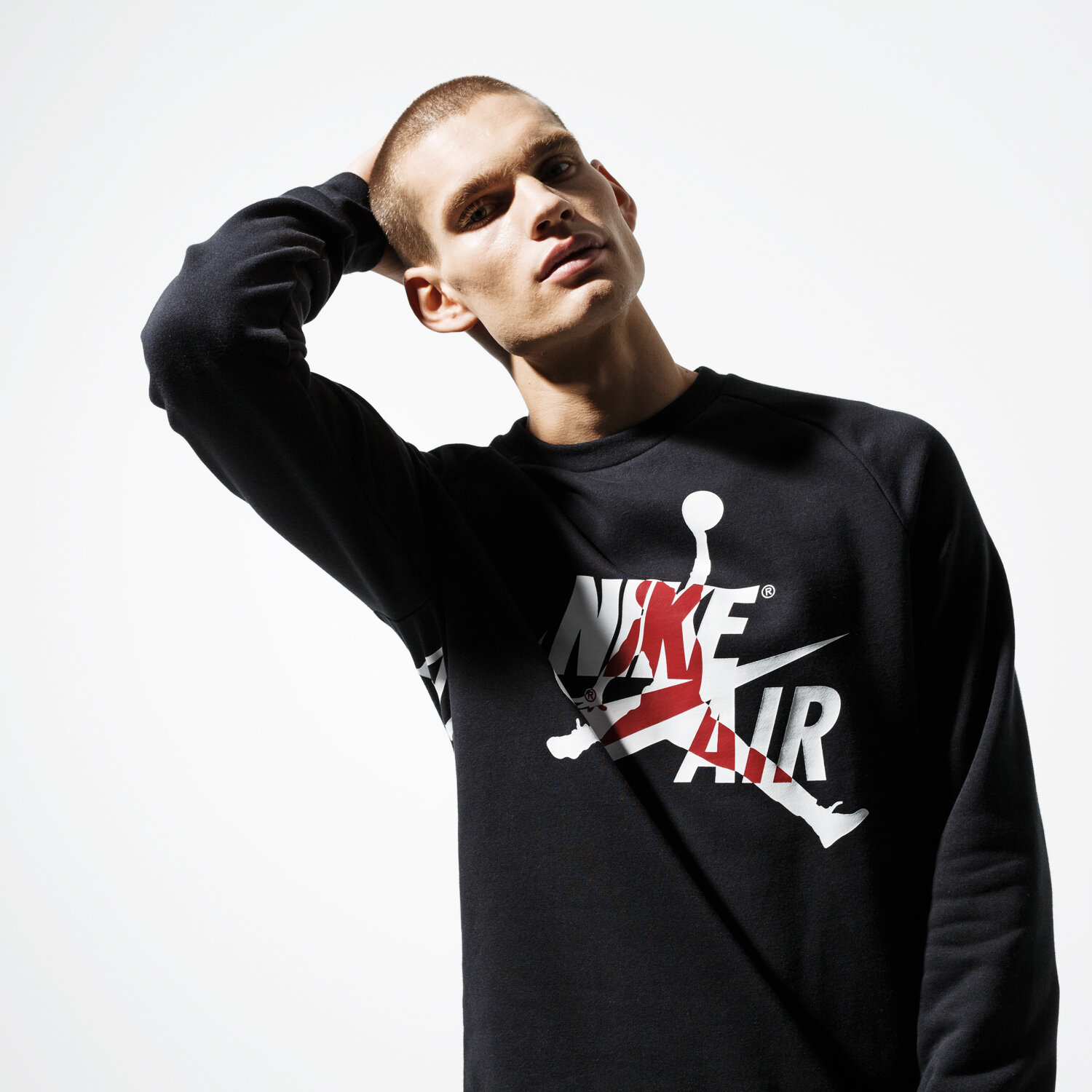 Bărbați bluză JORDAN BLUZĂ M J JUMPMAN CLASSICS CREW BV6006-010 Negru
