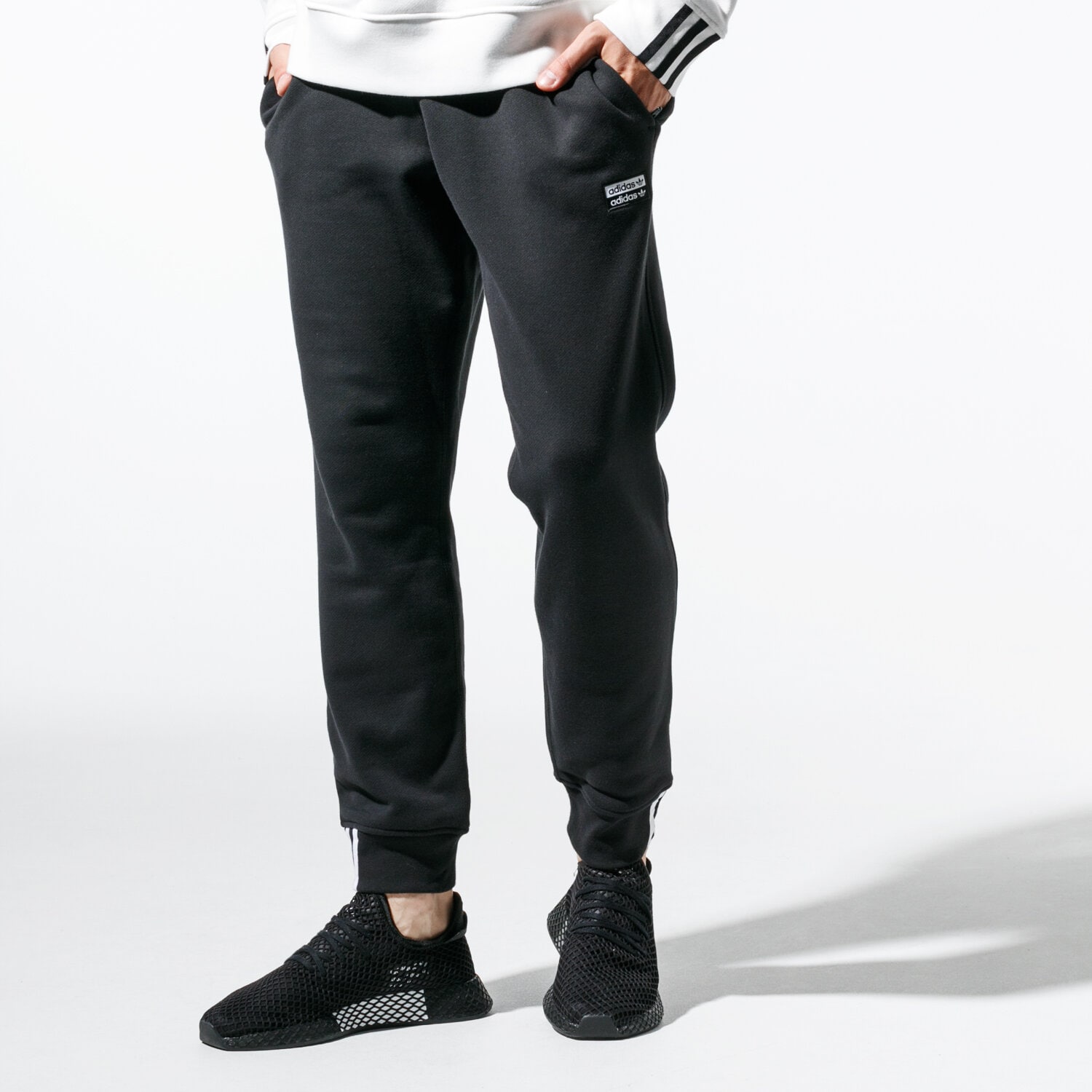 Bărbați pantaloni ADIDAS PANTALONI VOCAL SWEATPANT ED7235 Negru