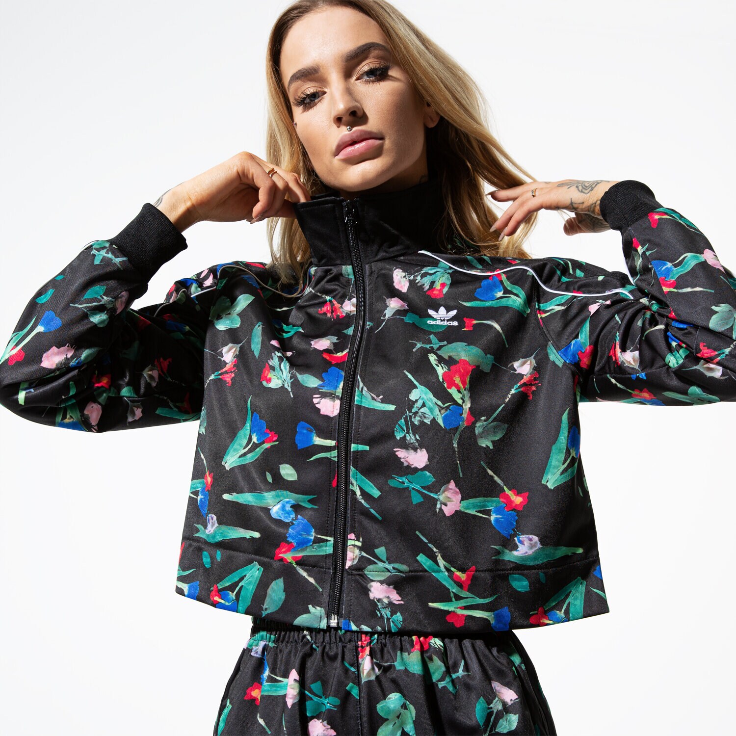 Femei bluză ADIDAS BLUZĂ BELLISTA TRACK TOP EC5772 Mulicolor