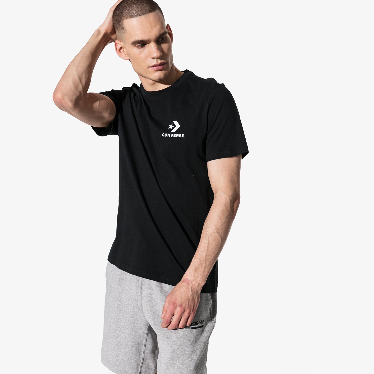 Bărbați tricou CONVERSE TRICOU SS LEFT CHEST STAR CHEVRON TEE 10007886-A01 Negru
