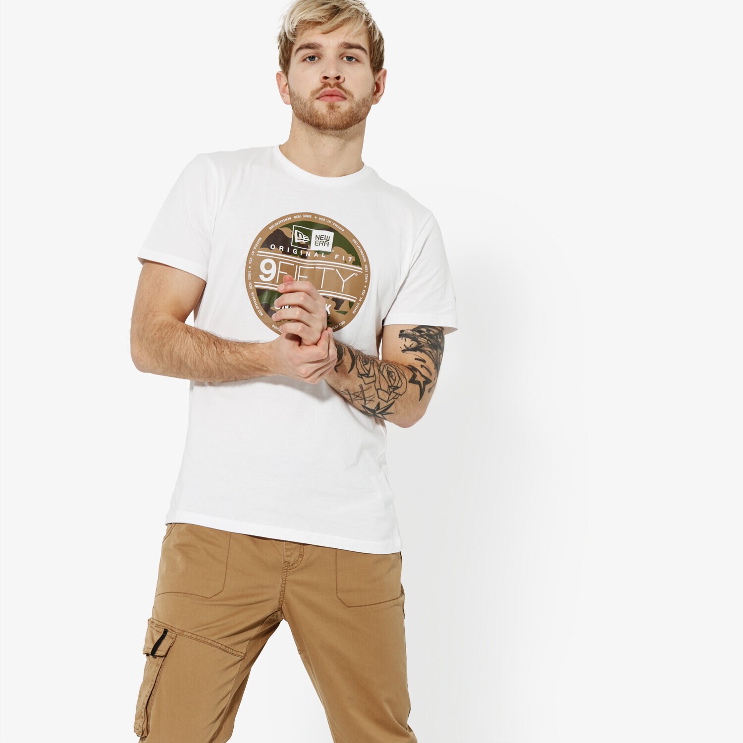 Bărbați tricou NEW ERA TRICOU SS VISR STICKR TEE NEWERA WHIWDC 11914640 Alb