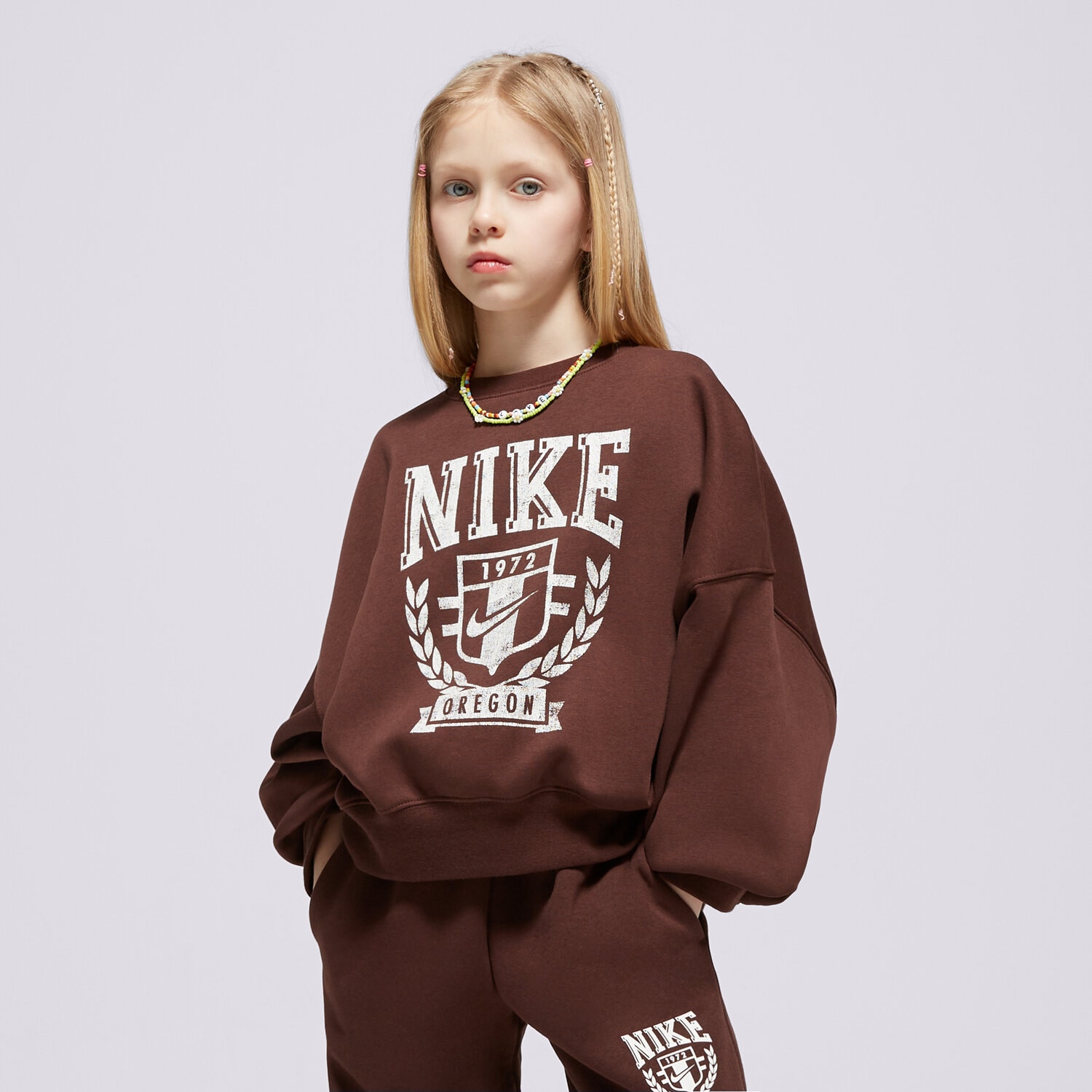 Copii bluză NIKE BLUZĂ G NSW TREND FLC CREW PRNT GIRL FZ4722-227 Maro