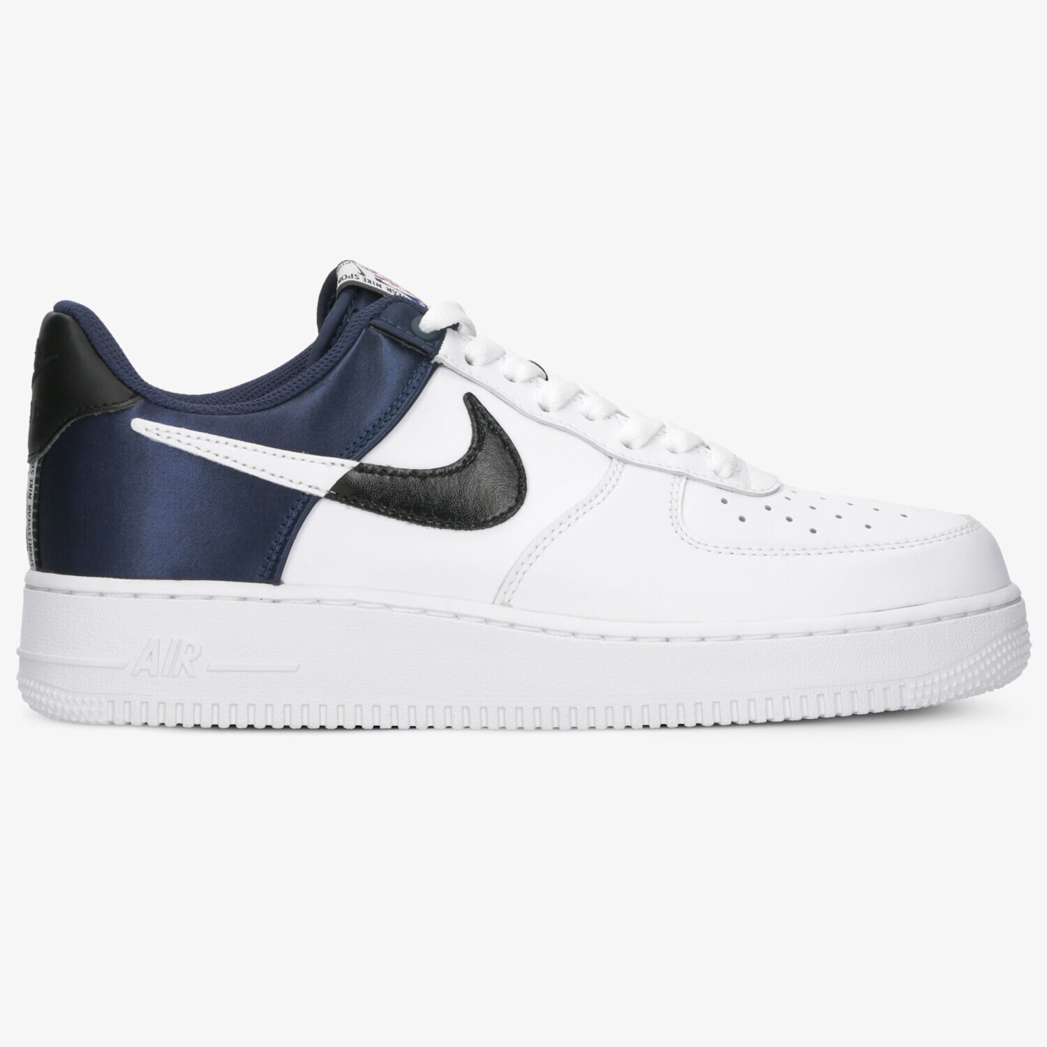 Barbați pantofi sport NIKE AIR FORCE 1 '07 LV8 1 BQ4420-400 Alb