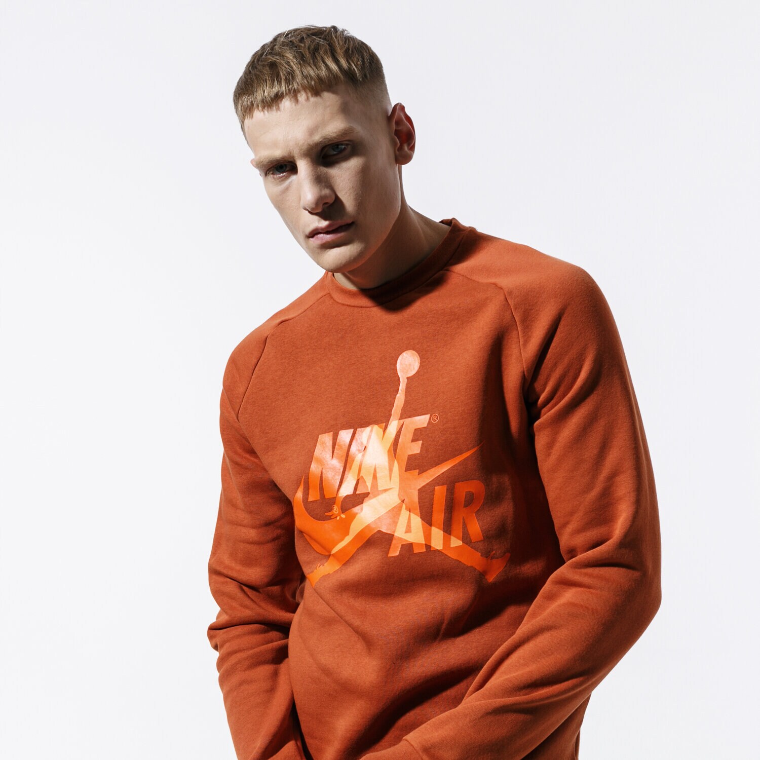 Bărbați bluză JORDAN BLUZĂ M J JUMPMAN CLASSICS CREW BV6006-246 Portocaliu