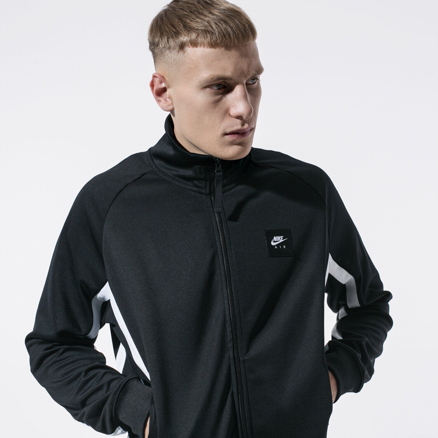 Bărbați bluză NIKE BLUZĂ M NSW NIKE AIR JKT PK BV5154-010 Negru