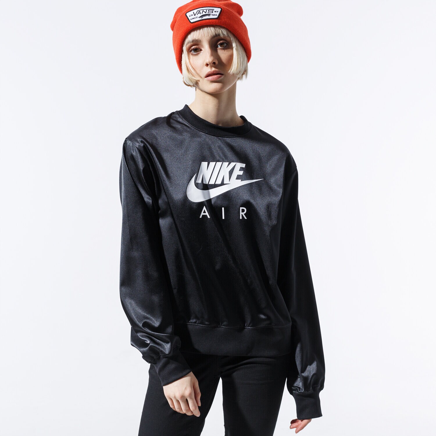 Femei bluză NIKE BLUZĂ W NSW AIR CREW SATIN BV5130-010 Negru