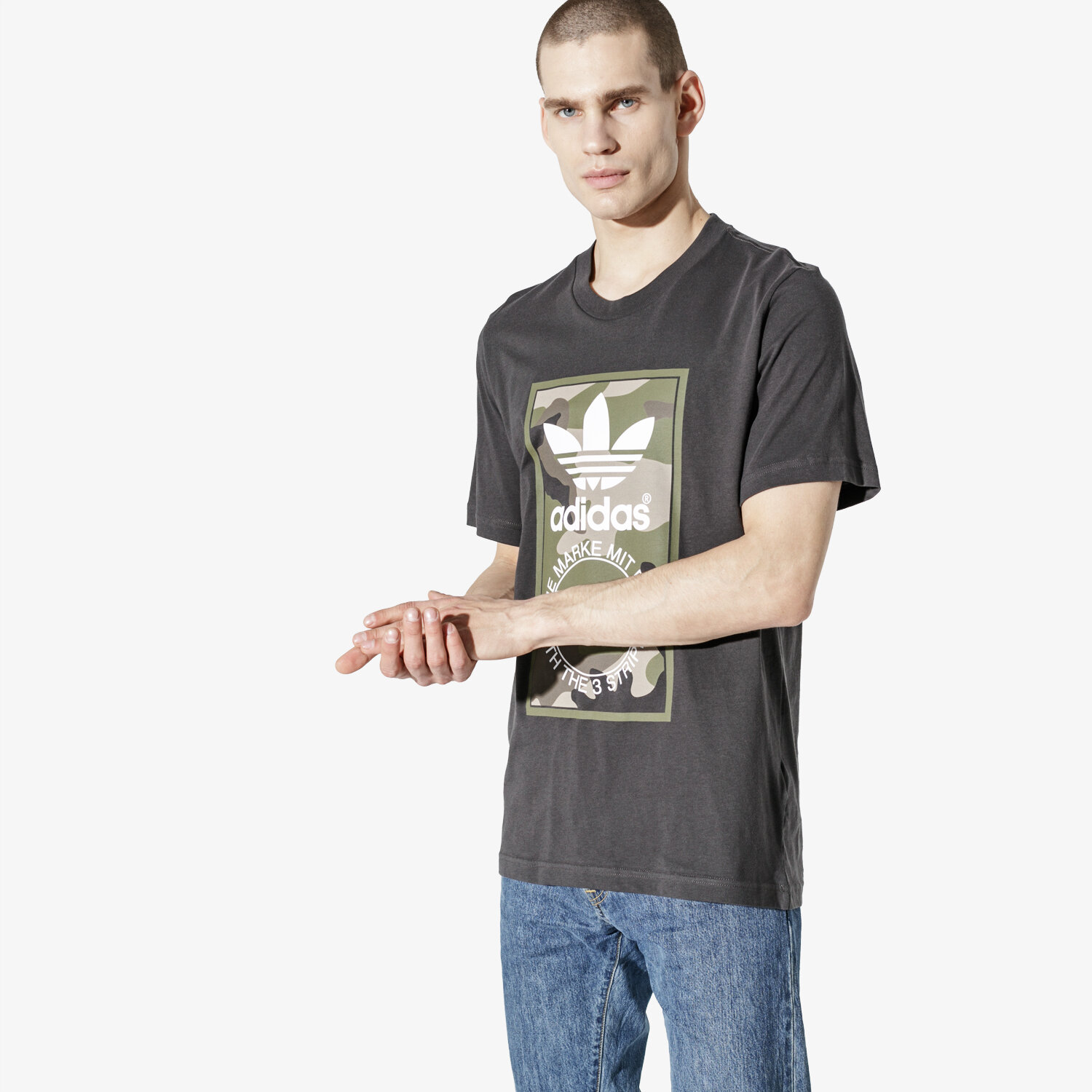 Bărbați tricou ADIDAS TRICOU SS CAMO TEE GRAPHICS DV2060 Negru
