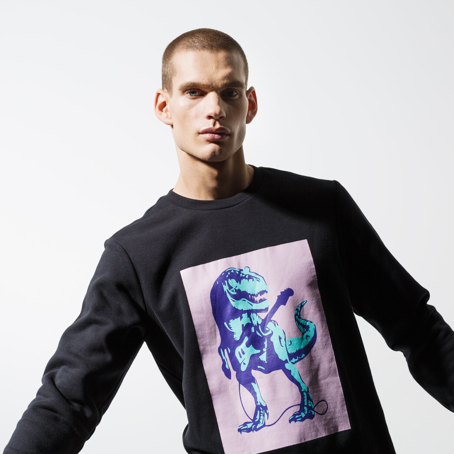Bărbați bluză CONFRONT BLUZĂ DINO SWEATSHIRT CF39BLM30001 Negru