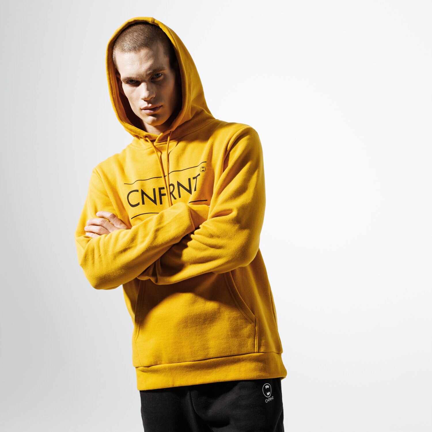 Bărbați bluză CONFRONT BLUZĂ ESSENTIAL YLW HOODY CF39BLM38001 Galben