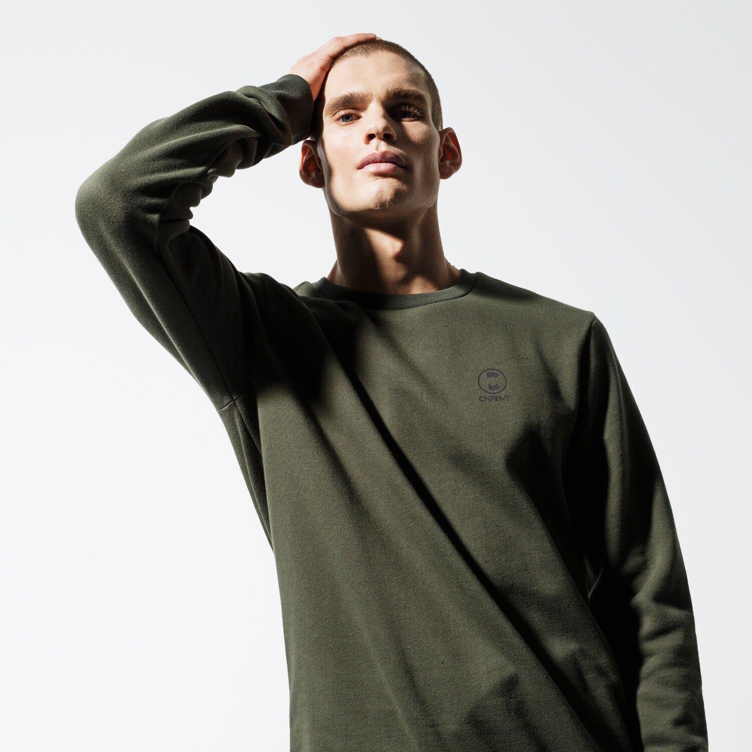 Bărbați bluză CONFRONT BLUZĂ ESSENTIAL KHK SWEATSHIRT CF39BLM39002 Kaki