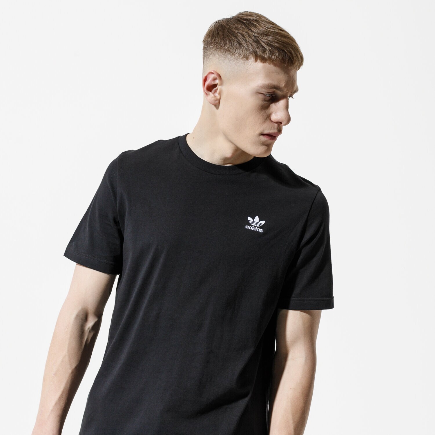 Bărbați tricou ADIDAS TRICOU ESSENTIAL TEE FM9969 Negru
