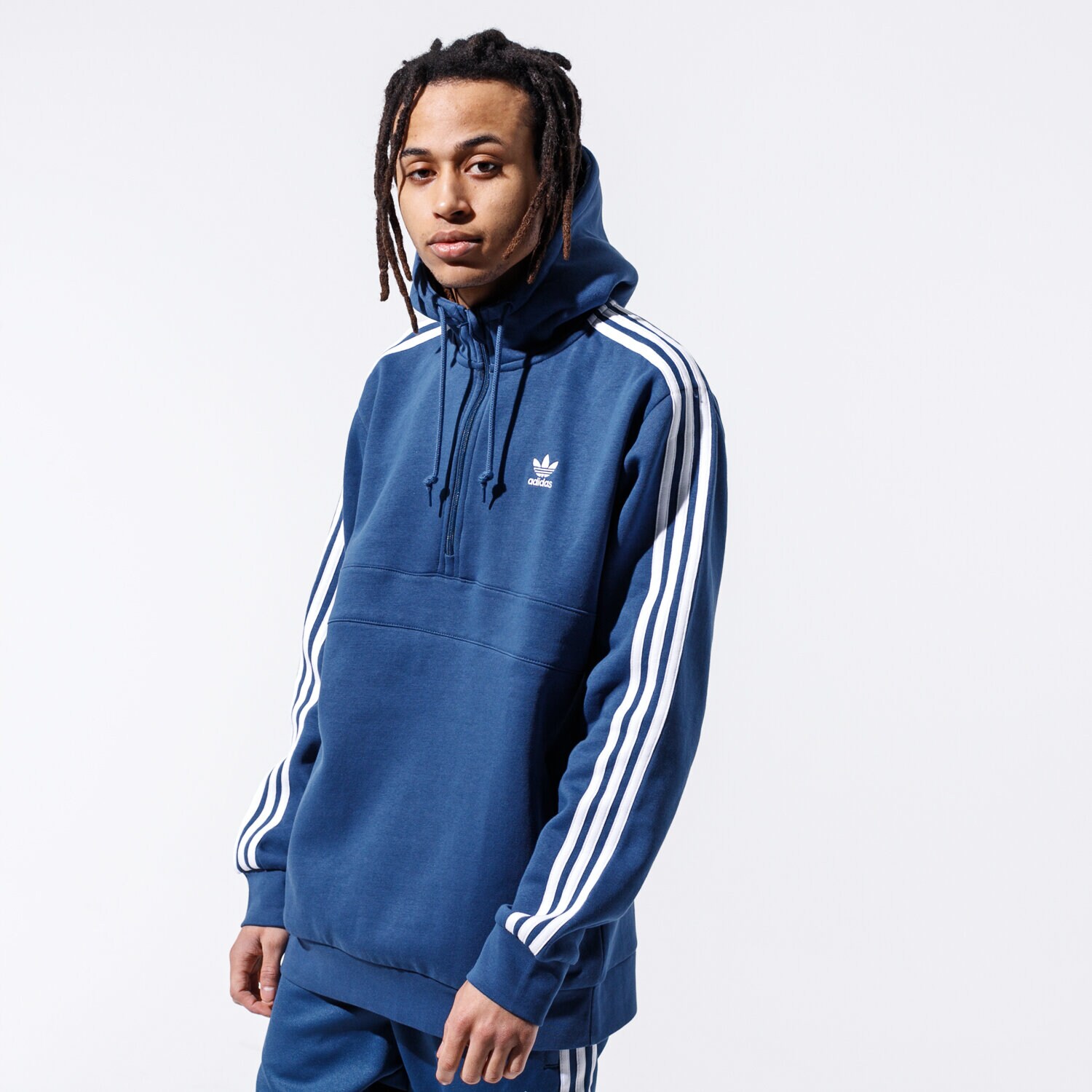 Bărbați bluză ADIDAS BLUZĂ CU GLUGĂ 3-STRIPES HZ FM3762 Bleumarin