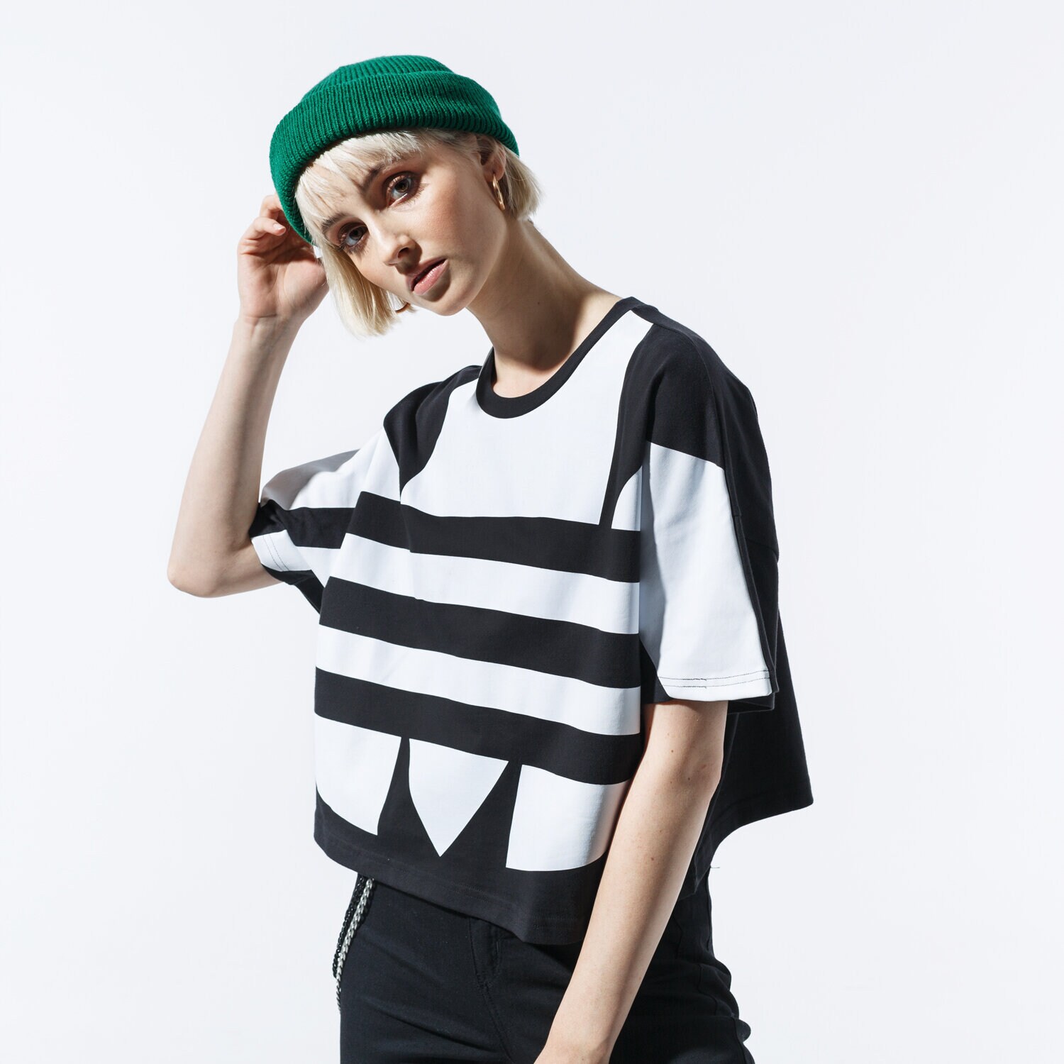 Femei tricou ADIDAS TRICOU LRG LOGO TEE FM2562 Negru